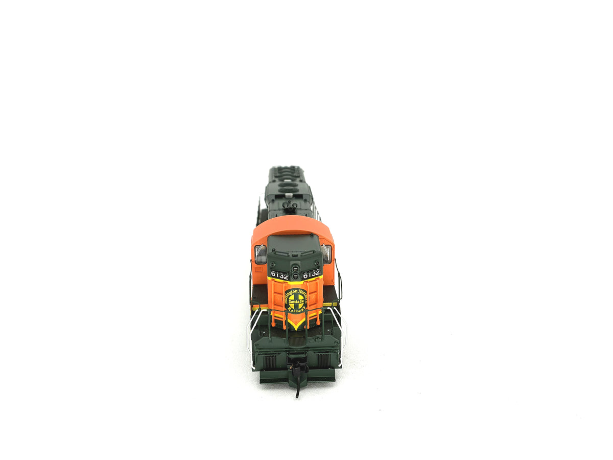 ***DISPLAY ONLY REFURBISHED DR4245 EMD SD9, BNSF 6132, (No Lights/Sound/Movement), HO