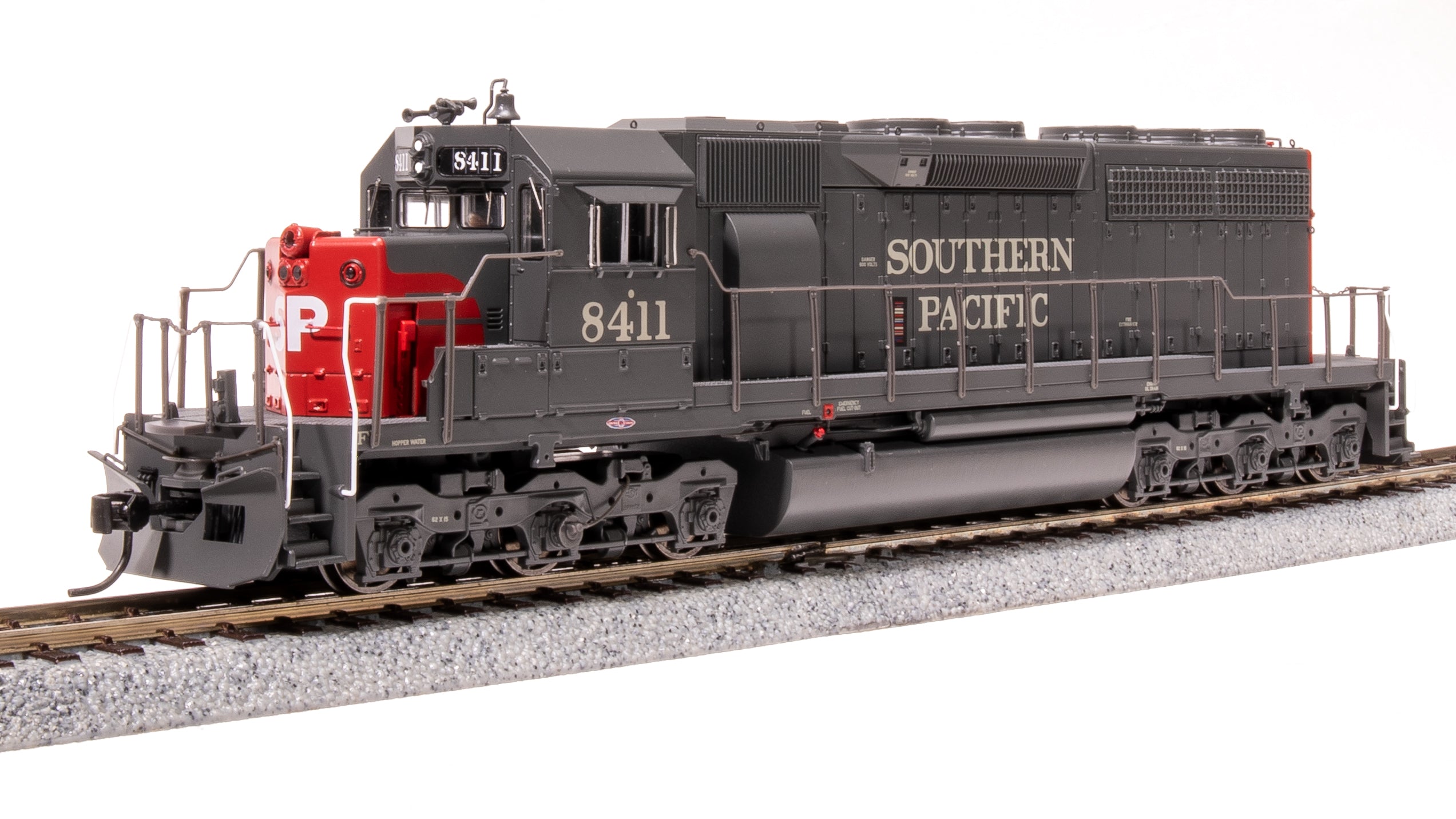 9046 EMD SD40, SP 8411, Bloody Nose, No-Sound / DCC-Ready, HO