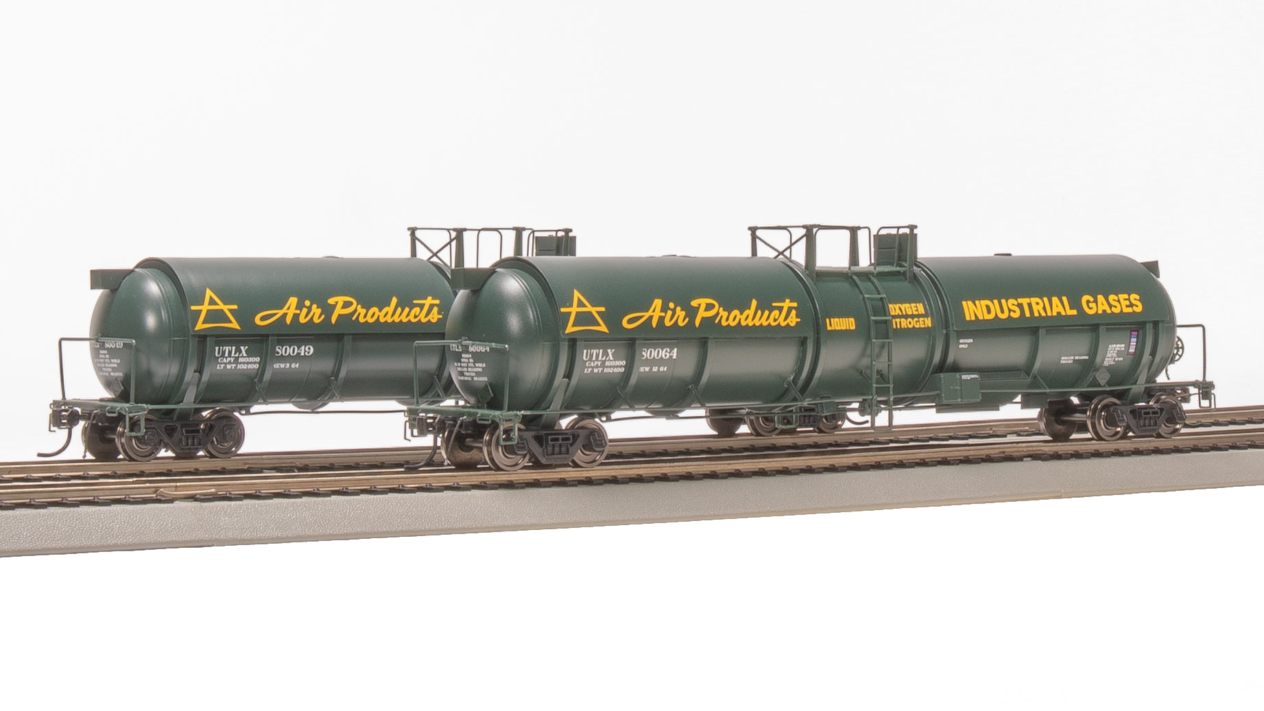 8031 Cryogenic Tank Car, Air Products, 2-Pack, HO