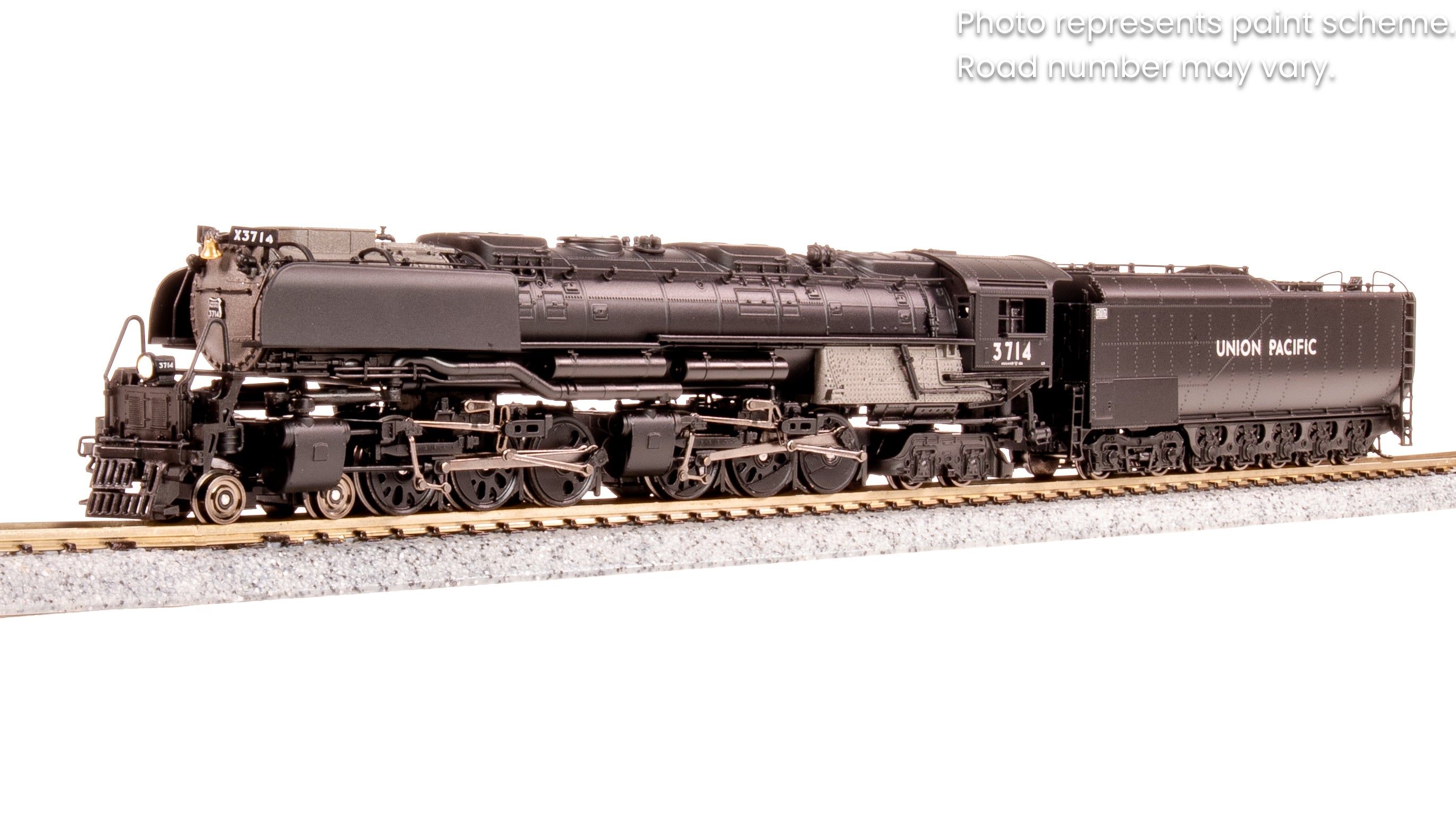 8653 UP Challenger 4-6-6-4, #3714, Black & Graphite, Oil Tender, w/ wind wings, No-Sound / DCC-Ready, N