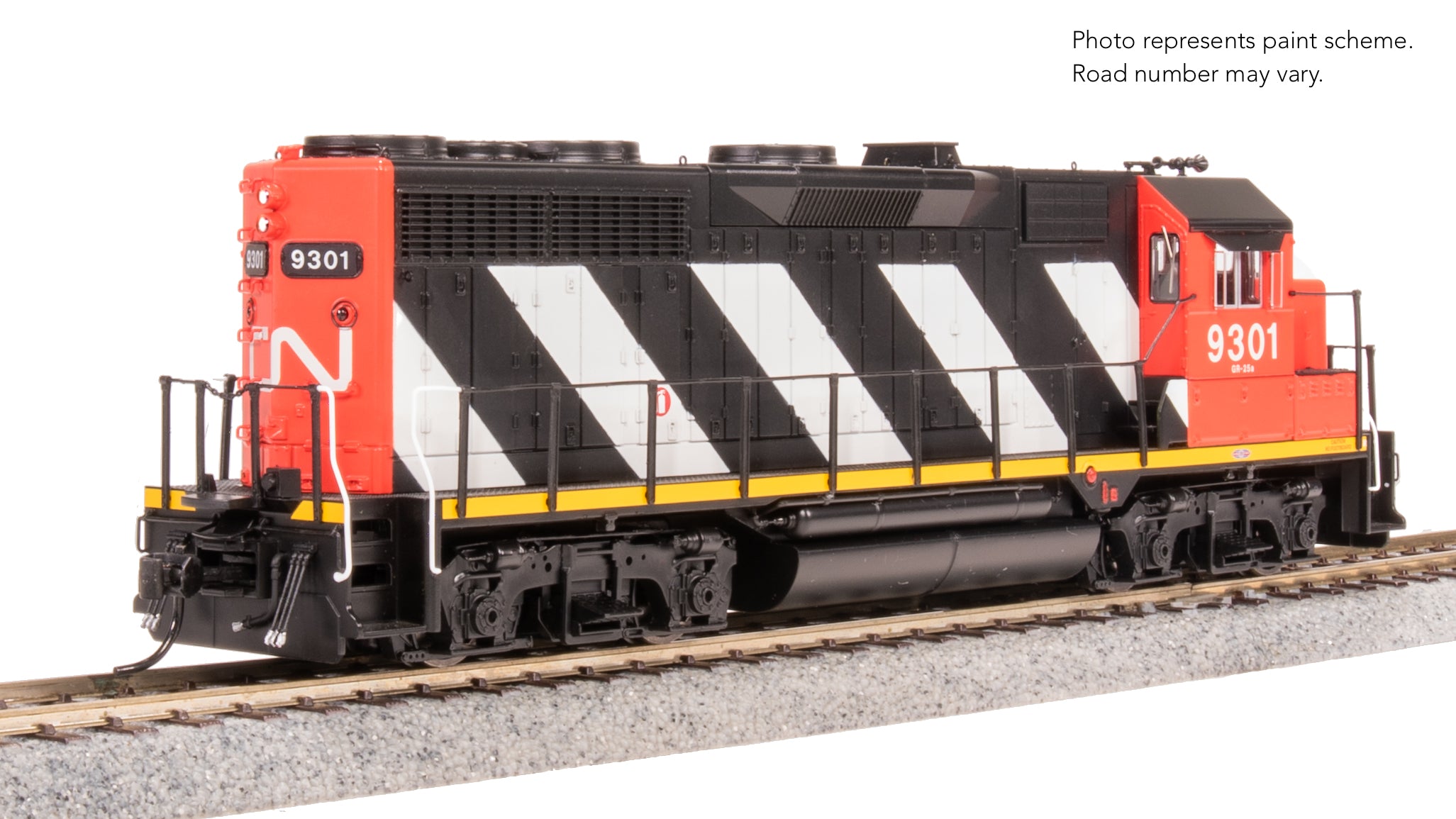 8940 EMD GP35, CN 4001, Zebra Stripes, No-Sound / DCC-Ready, HO
