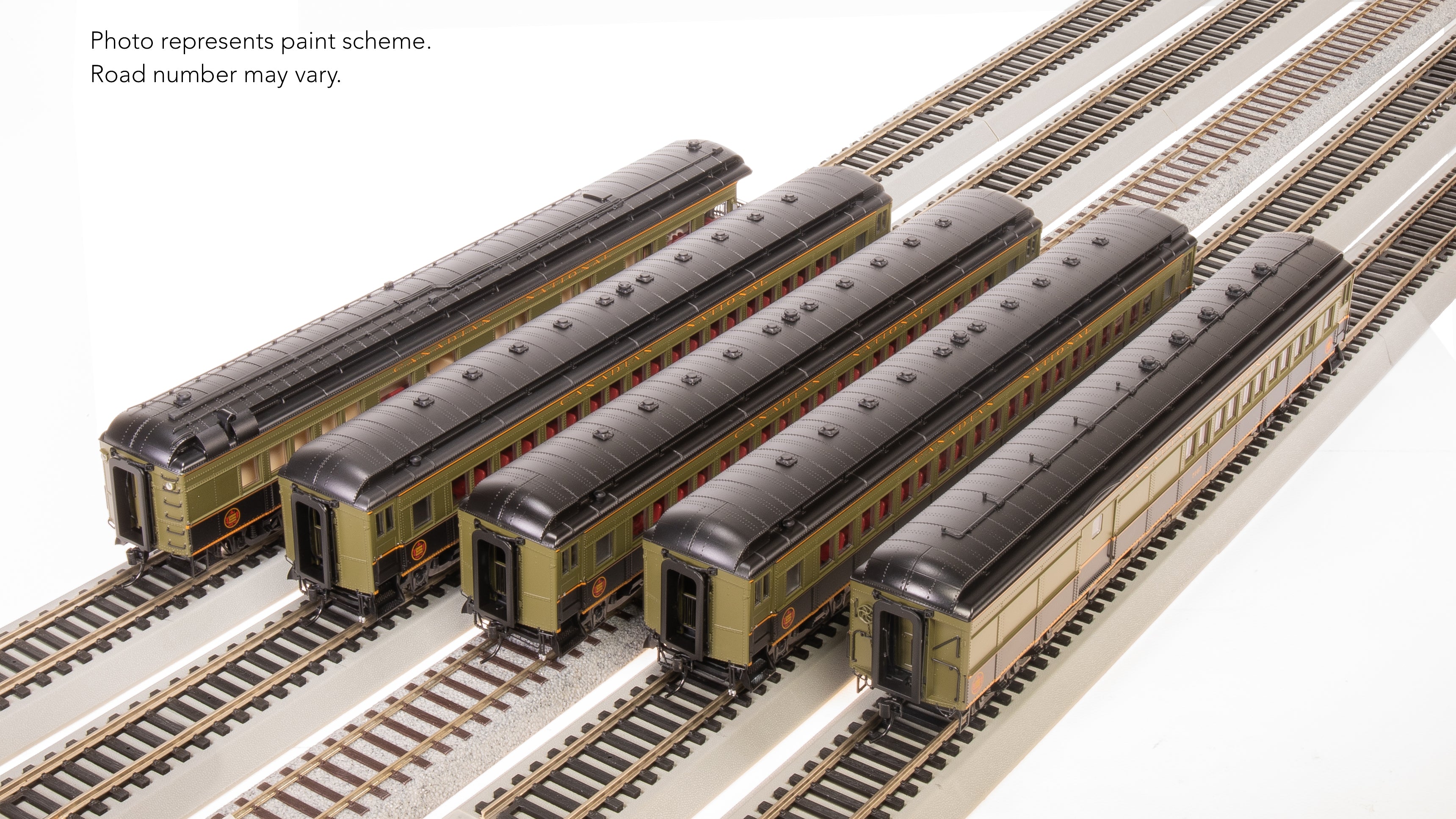 9101 CN Heavyweight 5-Car Passenger Set, Green/Black/Yellow Scheme, (#7167, #5139, #5142, #5166, #85), HO Scale