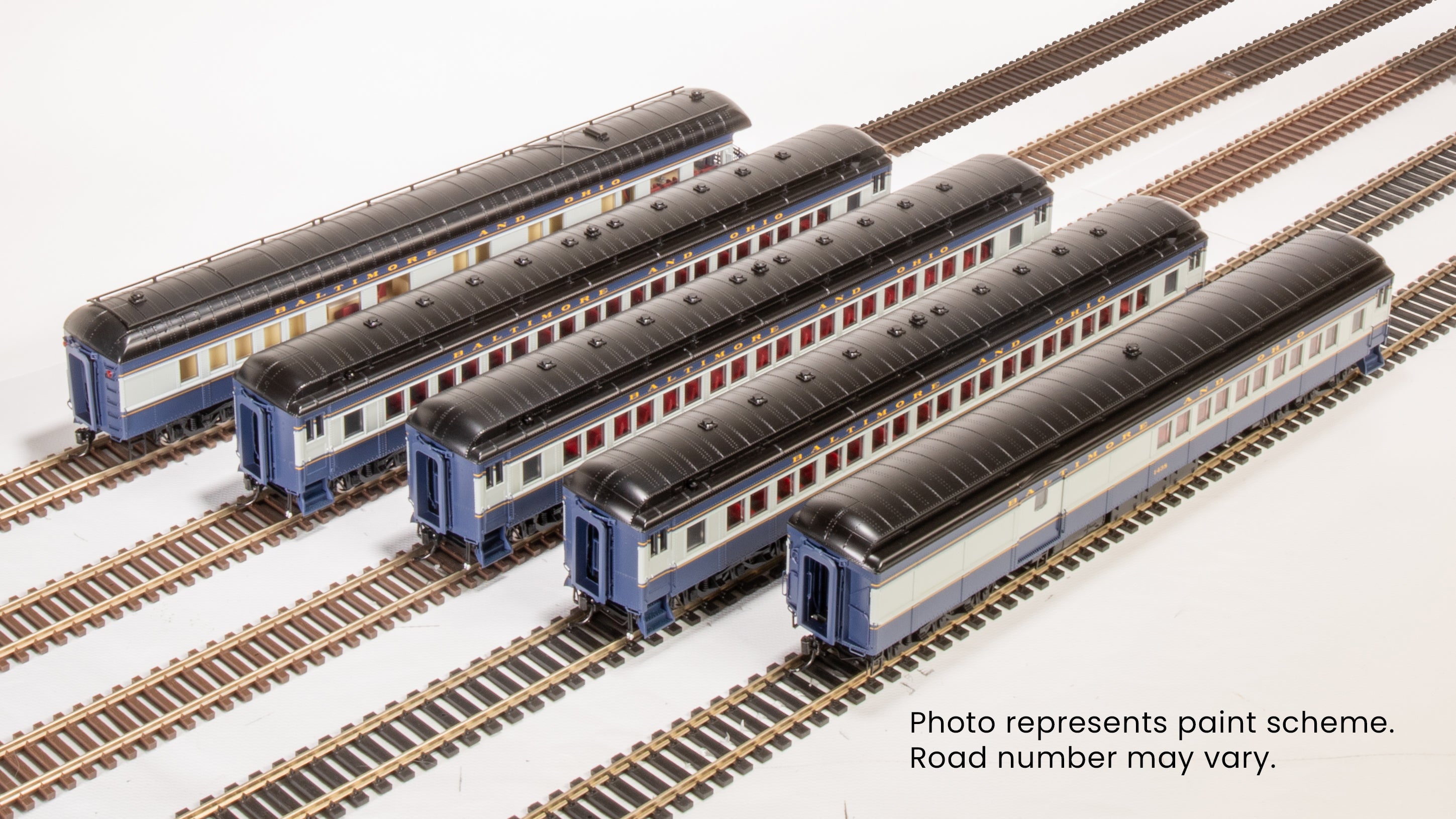 9713 B&O Heavyweight 5-Car Passenger Set, Blue & Gray Scheme, HO Scale (1438, 5270, 5284, 5307, 100)
