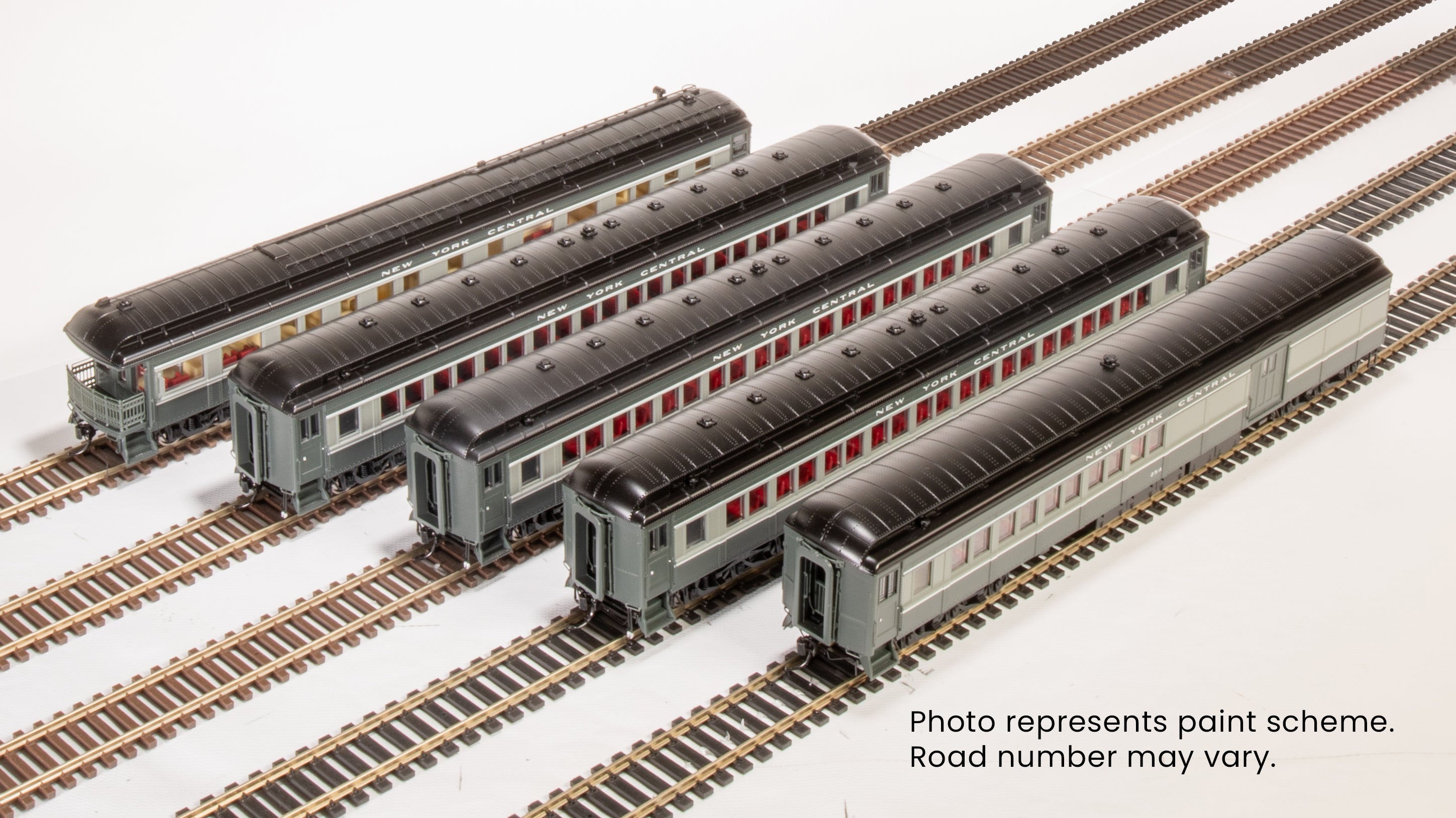 9715 NYC Heavyweight 5-Car Passenger Set, Two-Tone Gray, HO Scale (254, 1840, 1855, 1878, 3)