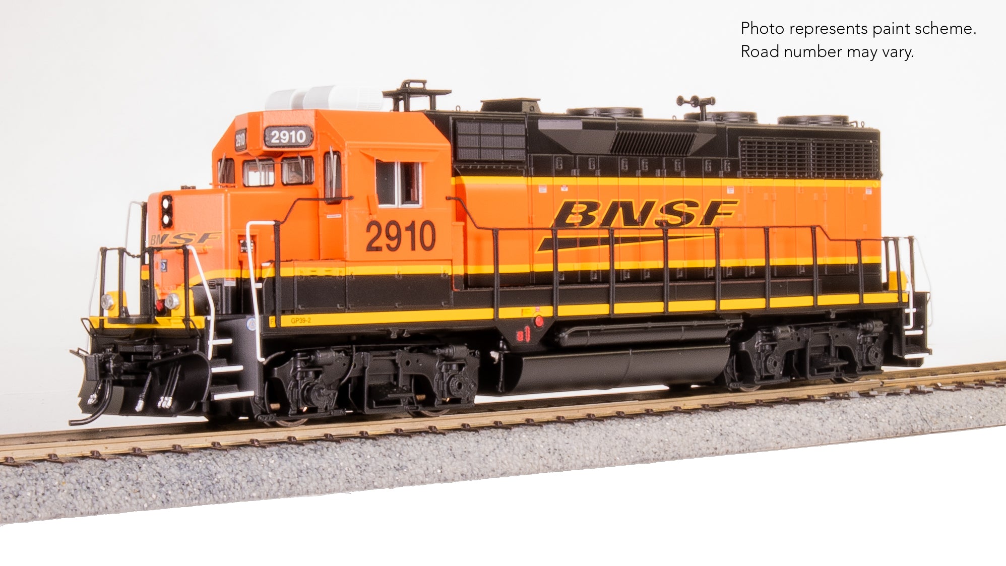 10004 EMD GP35 (GP39-2), BNSF 2927, Modern Appearance, No-Sound / DCC-Ready, HO