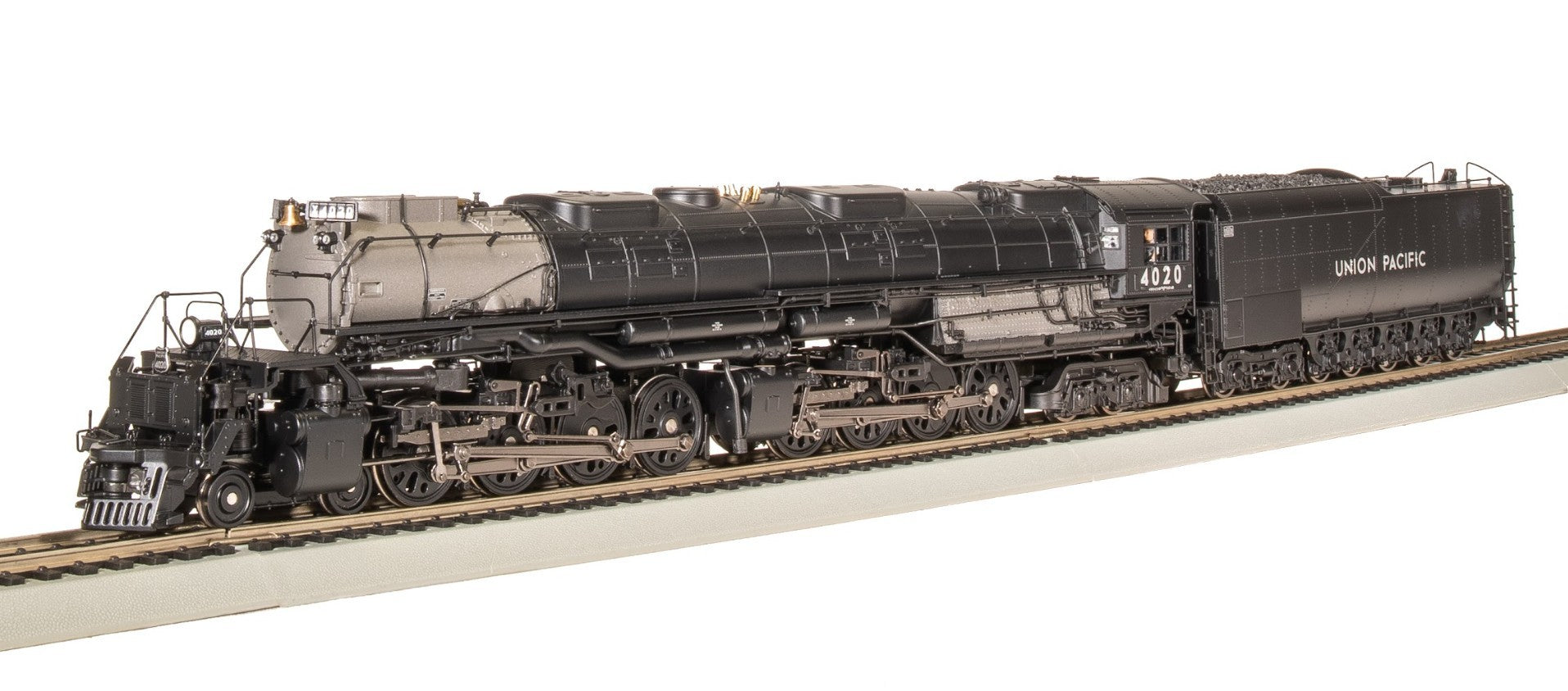 10610 UP Big Boy 4-8-8-4, #4022, 1944 Appearance w/ Wilson Aftercooler, 25-C-400 Coal Tender, Paragon4 Sound/DC/DCC, Smoke, HO