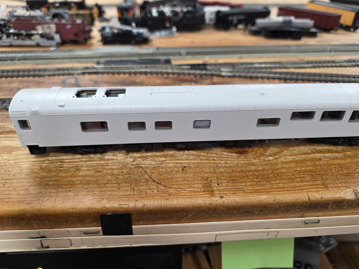 (NO DETAILS PROVIDED, SOLD AS IS, SEE PHOTOS) REFURBISHED BR9163 Track Inspection Car, Unlettered / Painted Primer Gray, HO