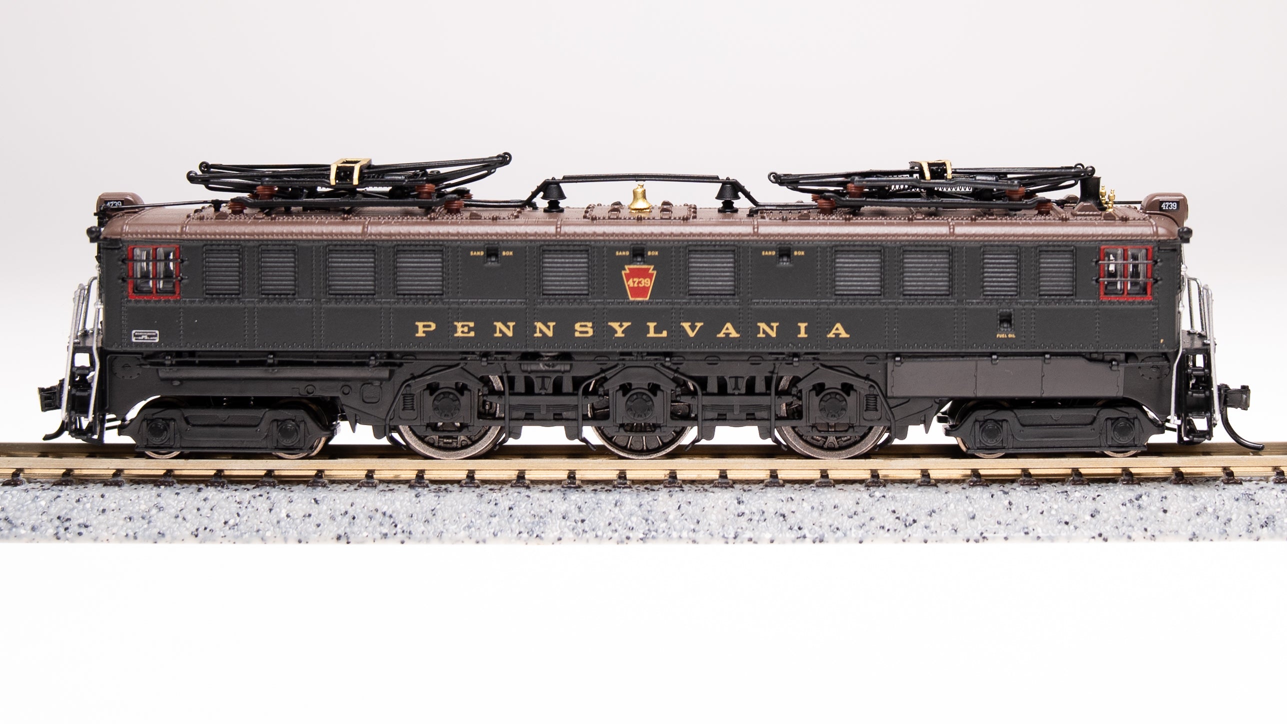 3950 PRR P5a Boxcab, #4739, 1930's Passenger Type, DGLE, Brown Roof, G