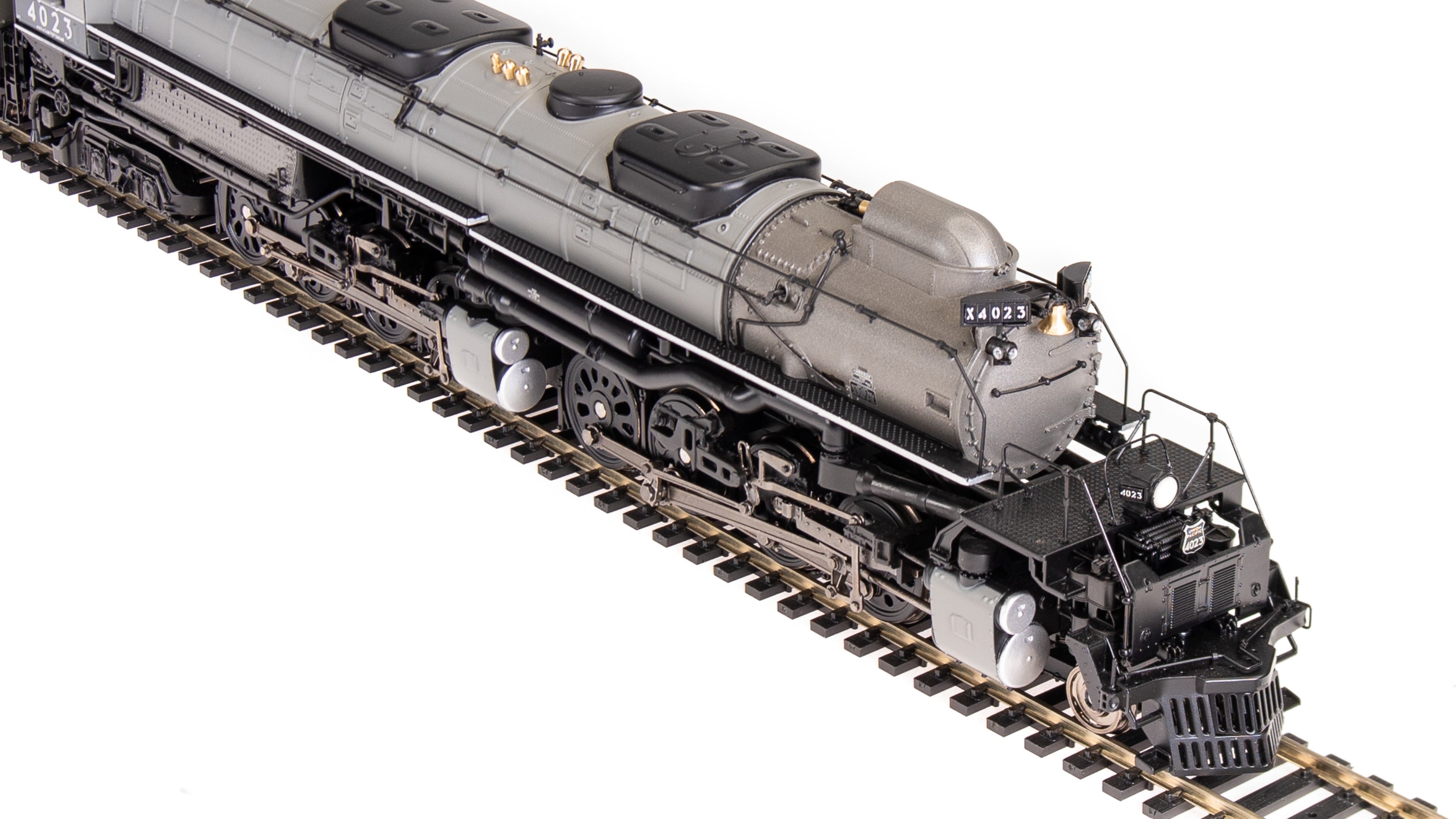 8371 UP Big Boy #4021, Two-Tone Gray w/ Aluminum, Wilson Aftercooler,  25-C-400 Coal Tender, No-Sound / DCC-Ready, HO (Fantasy Paint Scheme)