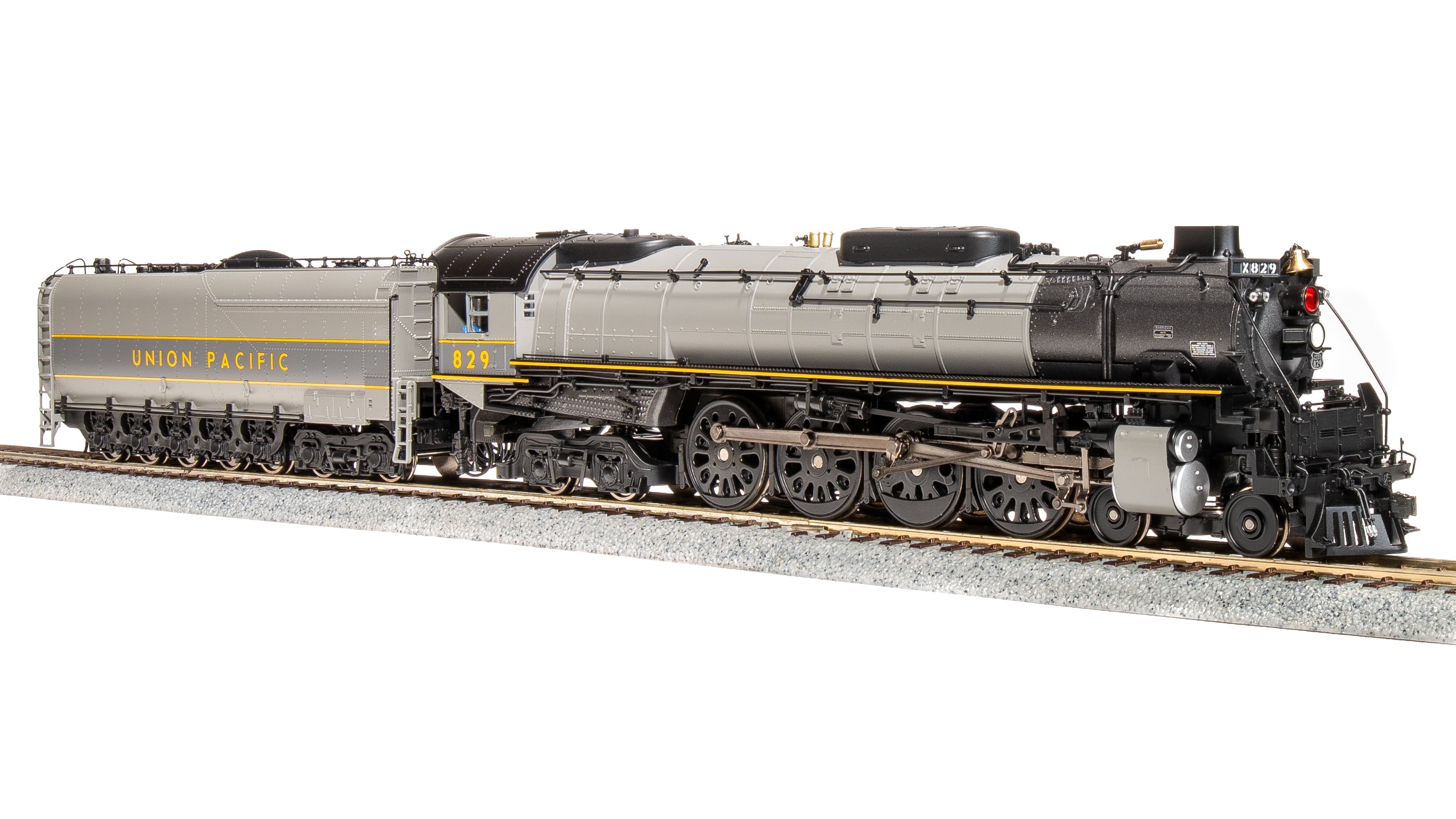 7366 Union Pacific 4-8-4, Class FEF-2, #829, TTG w/ Yellow, Paragon4 S