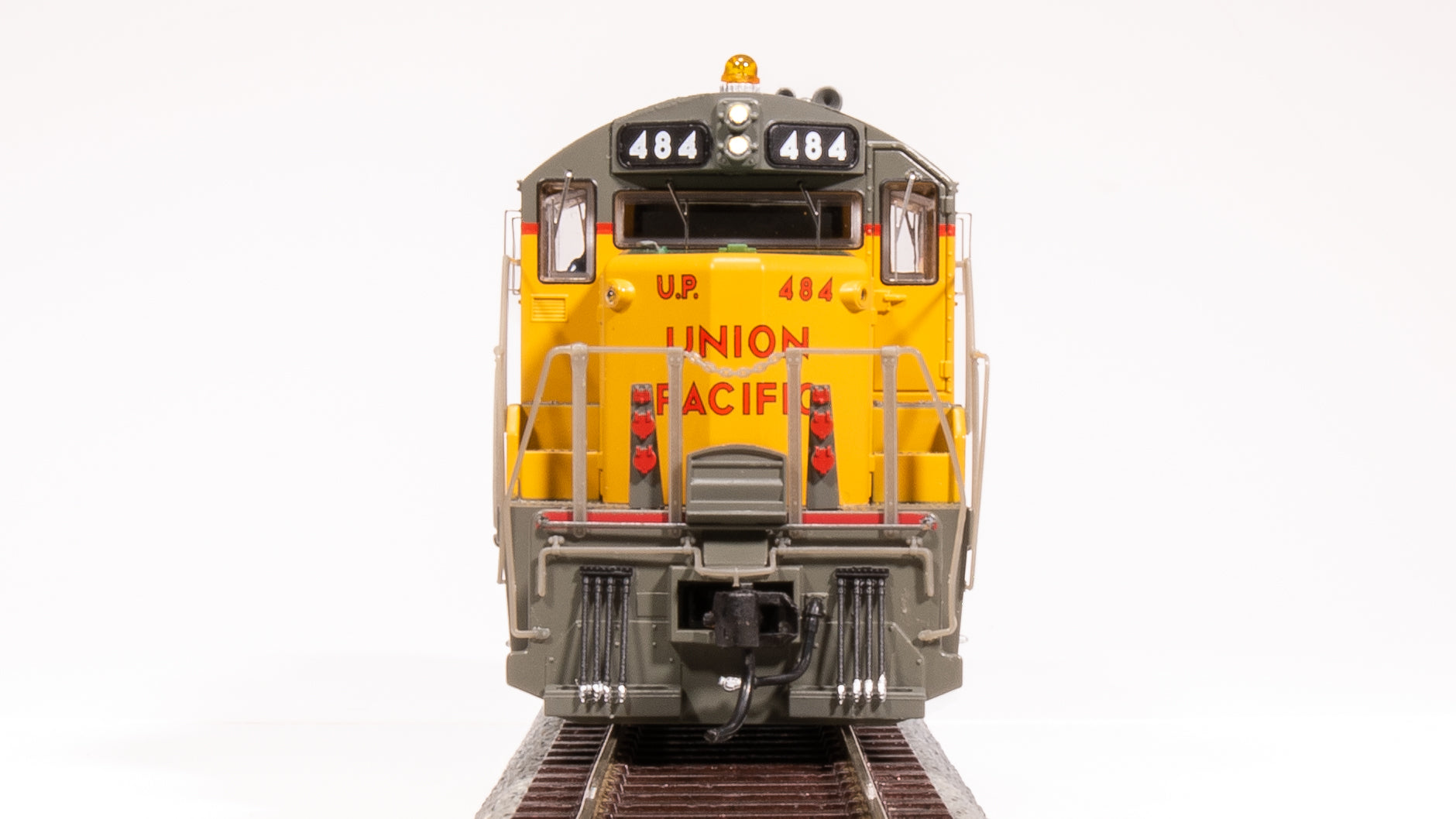 7467 EMD GP20, UP 487, Shield on Cab Side, Paragon4 Sound/DC/DCC, HO