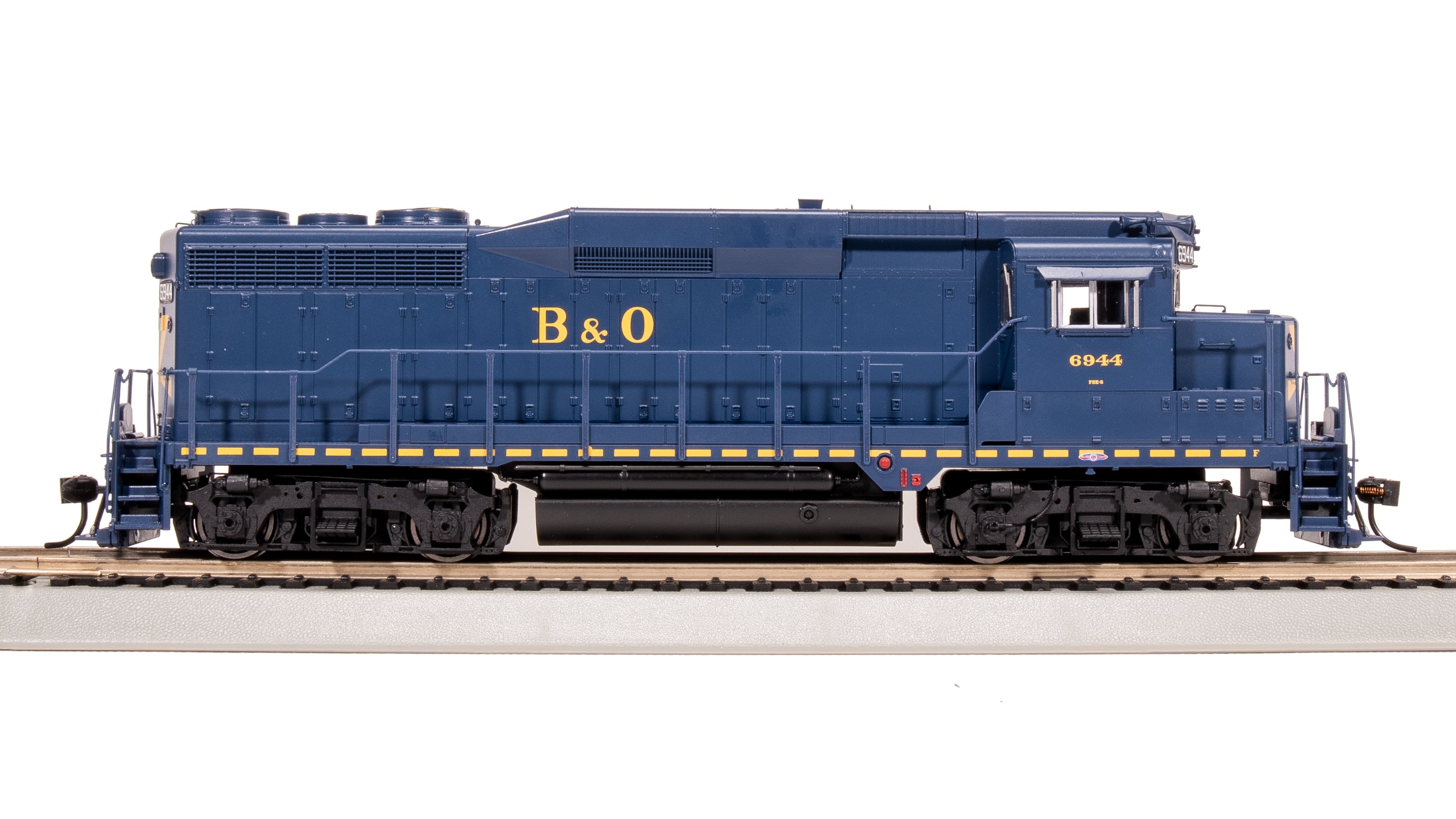 7565 EMD GP30, B&O 6914, As-Delivered, Paragon4 Sound/DC/DCC, HO