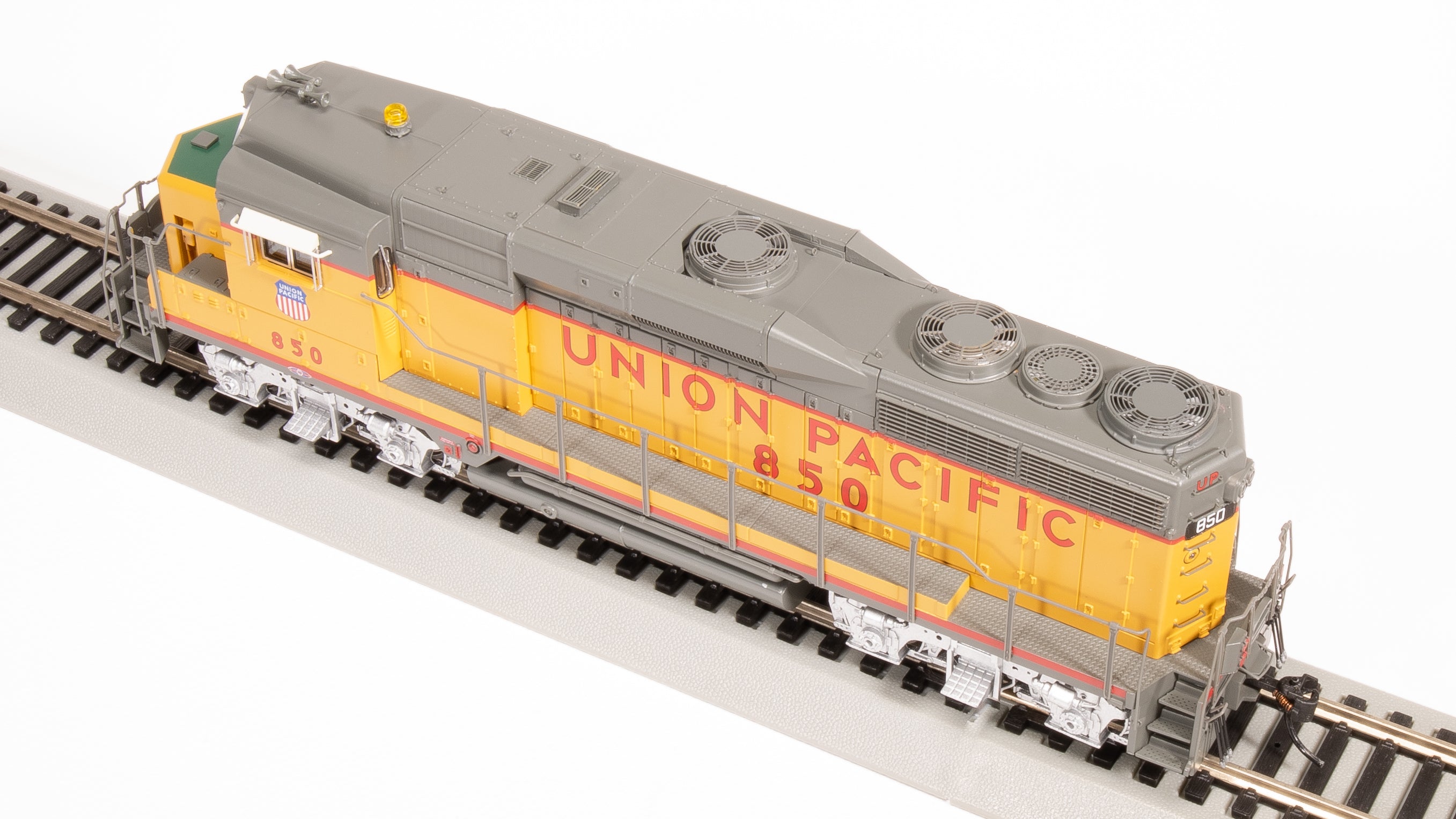 7581 EMD GP30, UP 847, UP Shield on Cab, Paragon4 Sound/DC/DCC, HO