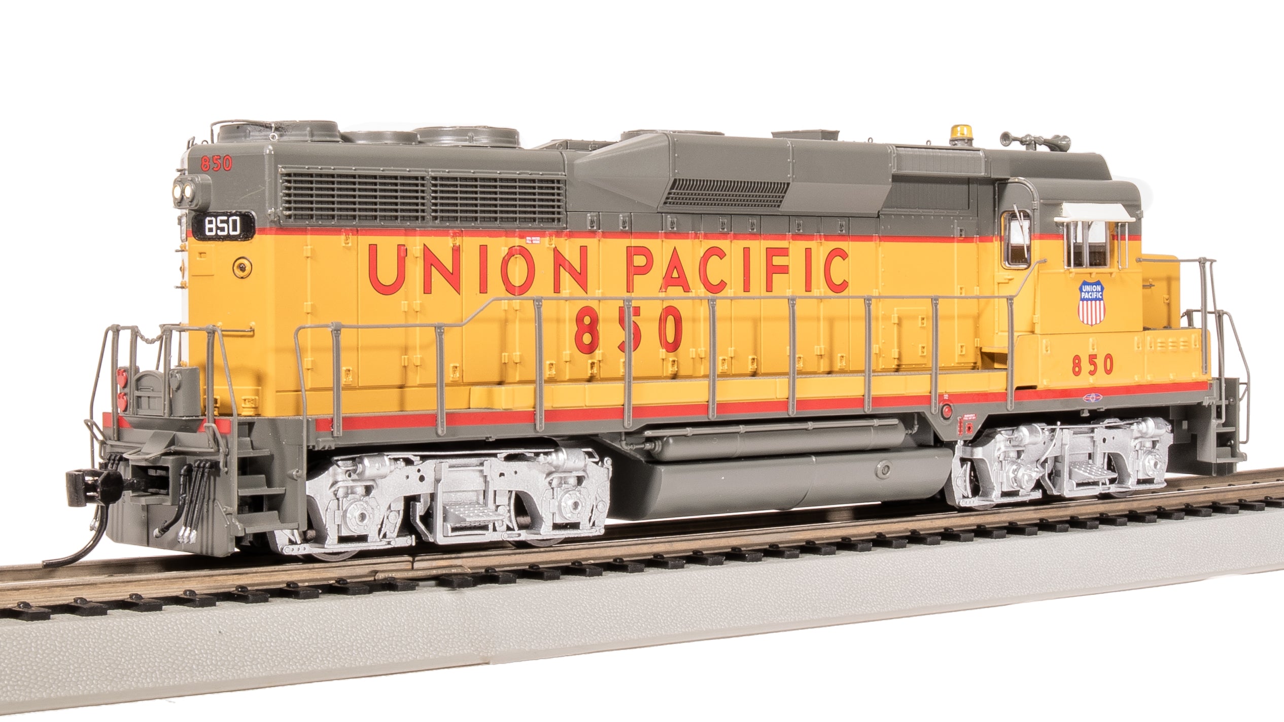 7581 EMD GP30, UP 847, UP Shield on Cab, Paragon4 Sound/DC/DCC, HO