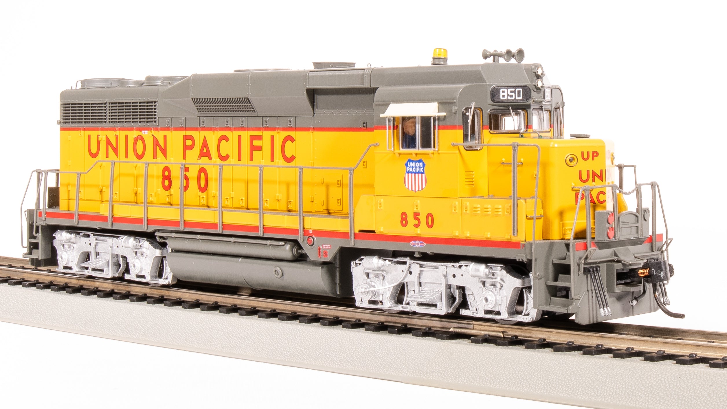 7581 EMD GP30, UP 847, UP Shield on Cab, Paragon4 Sound/DC/DCC, HO