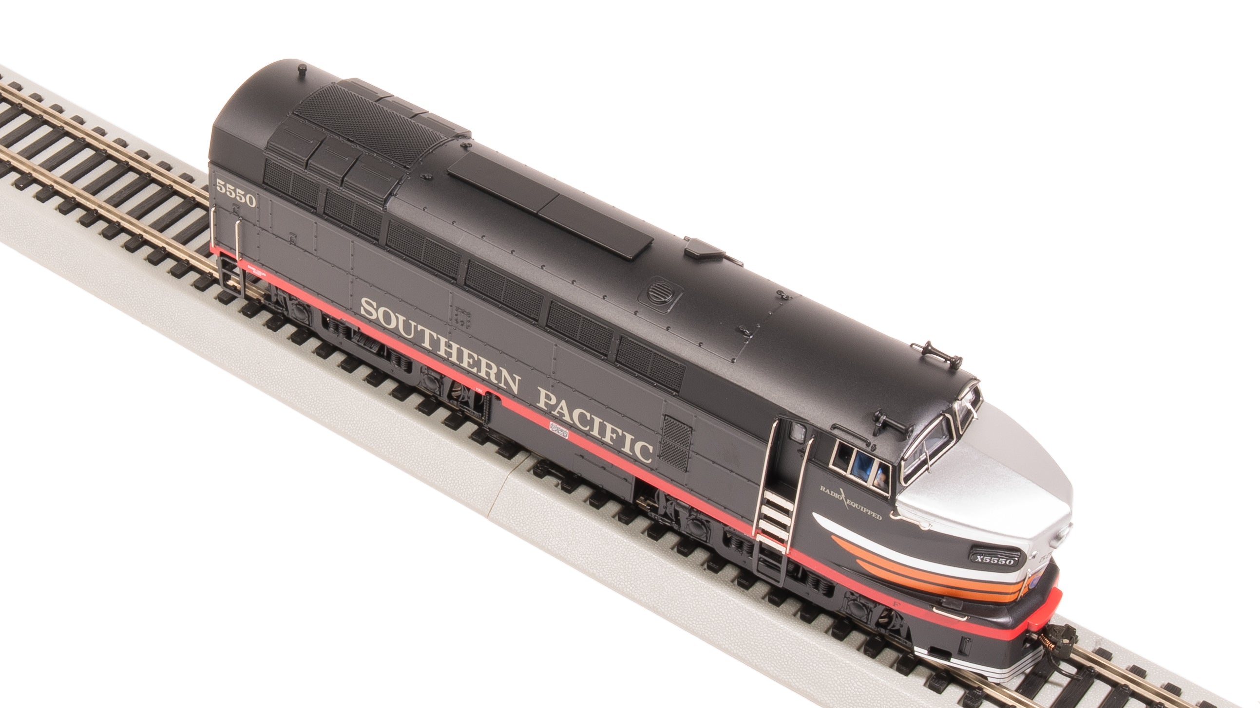 7708 RF-16 Sharknose A/B, SP 5550/5570, Black Widow Scheme, A-unit Paragon4 Sound/DC/DCC, Unpowered B, HO (Fantasy Paint Scheme)