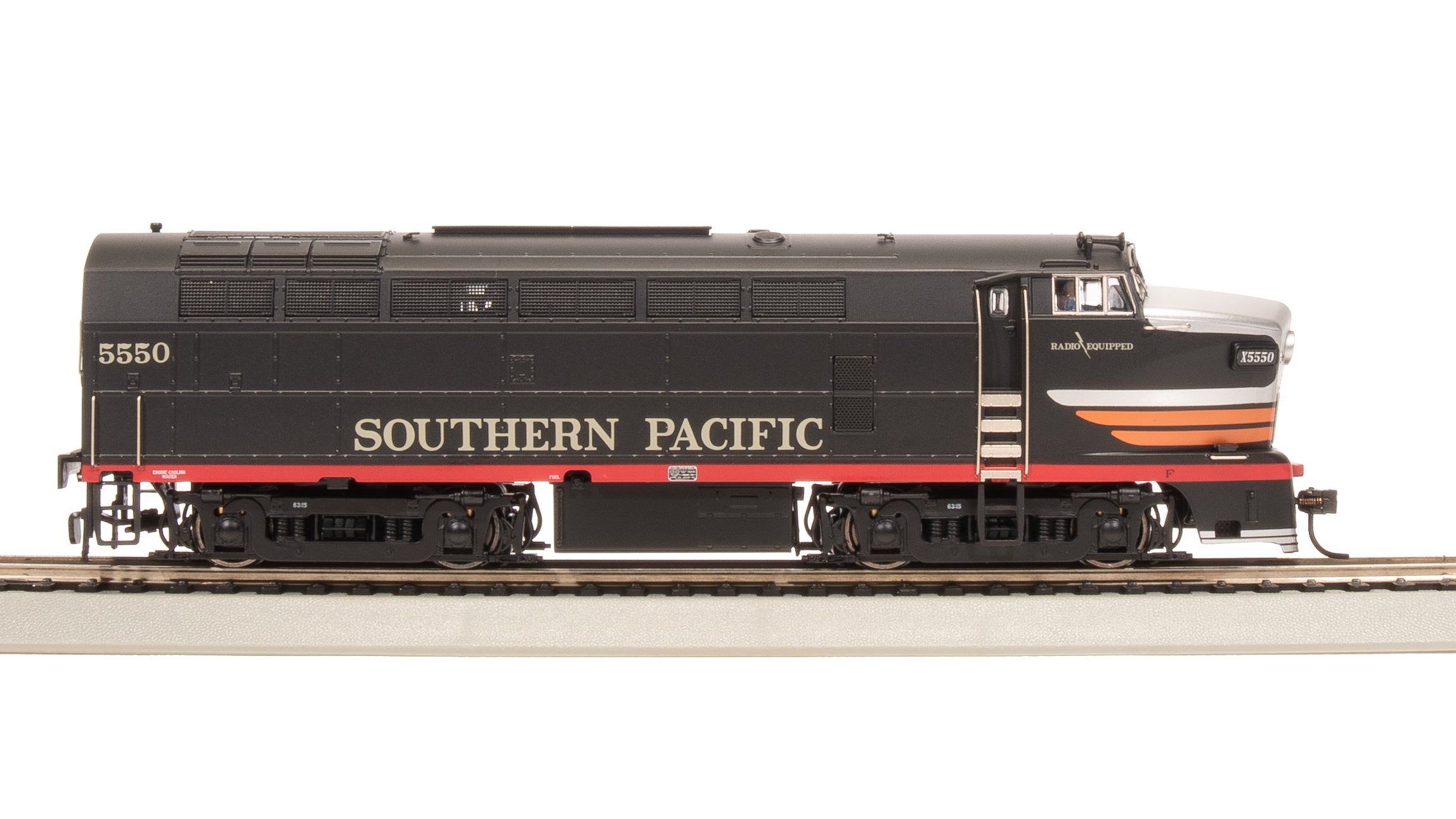 7708 RF-16 Sharknose A/B, SP 5550/5570, Black Widow Scheme, A-unit Paragon4 Sound/DC/DCC, Unpowered B, HO (Fantasy Paint Scheme)