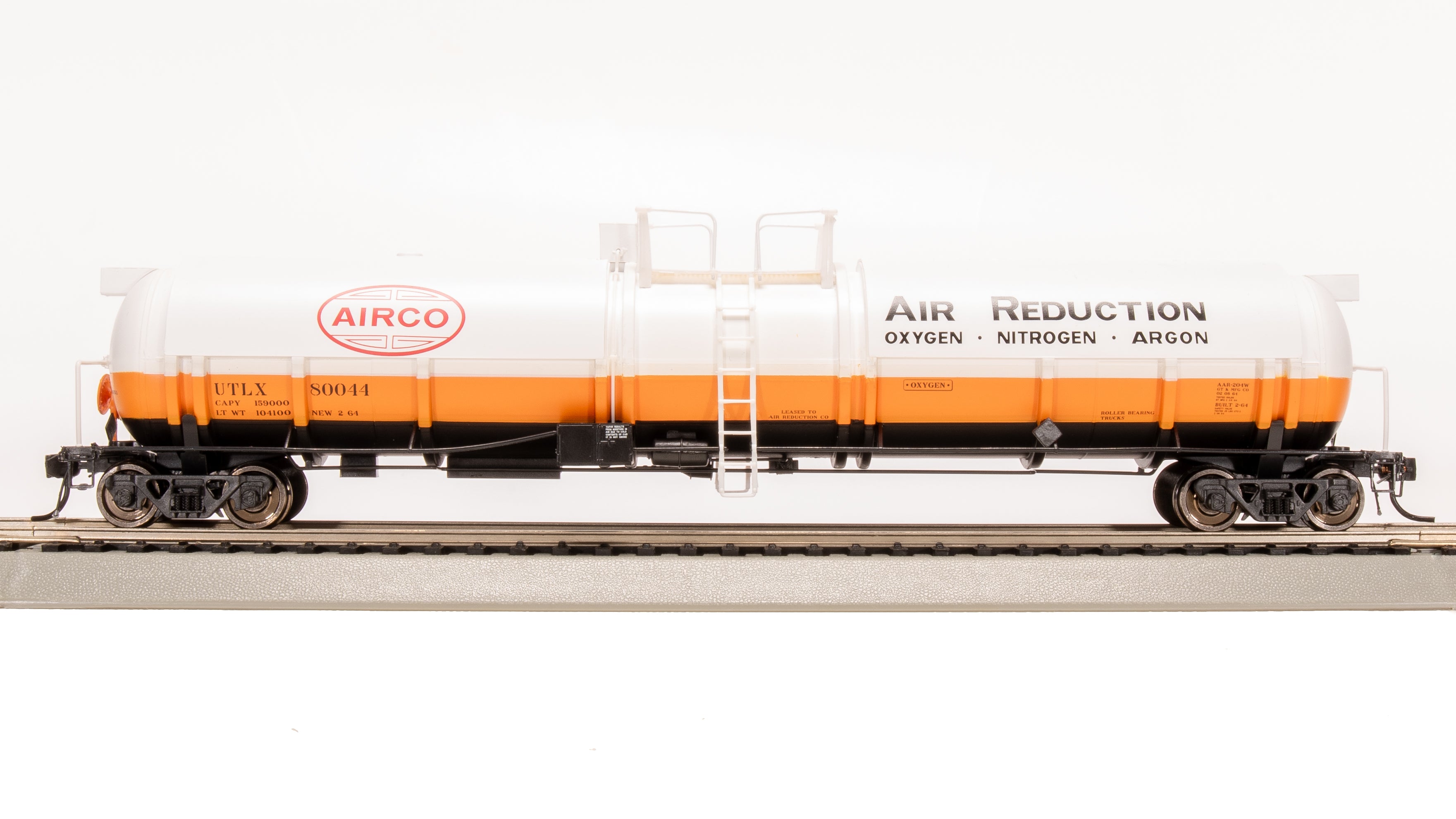 8032 Cryogenic Tank Car, Air Reduction, 2-Pack, HO