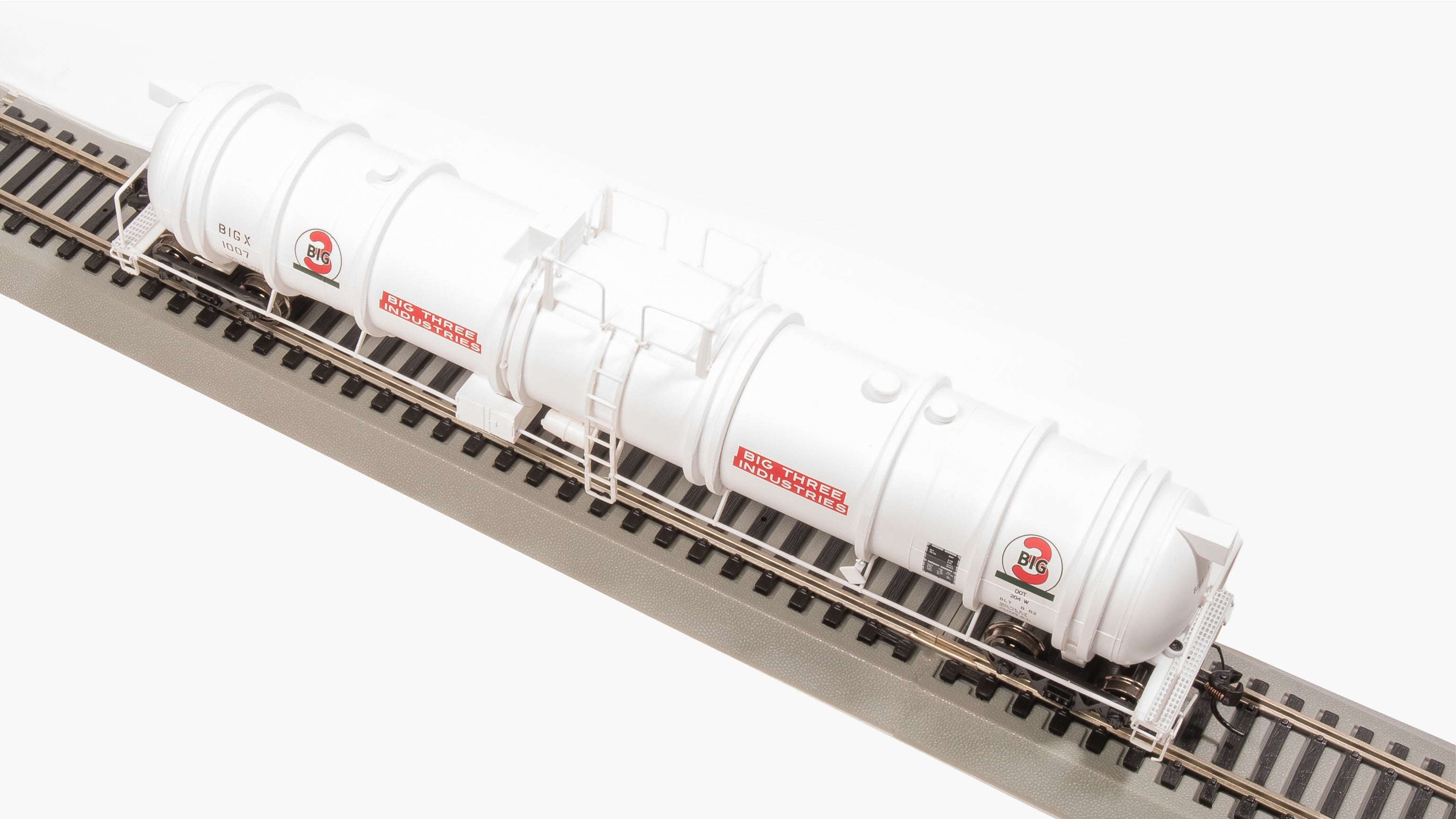 8033 Cryogenic Tank Car, Big 3, 2-Pack, HO