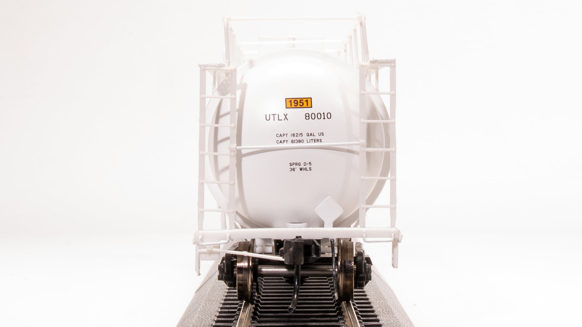 8035 Cryogenic Tank Car, Linde Type A, 2-Pack, HO