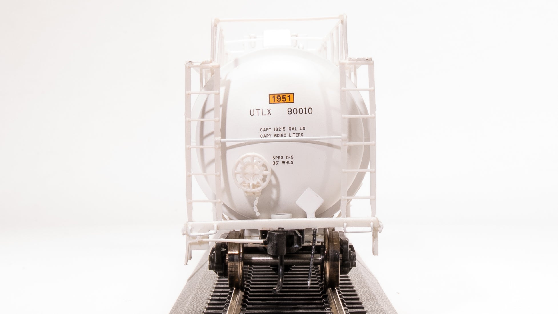 8035 Cryogenic Tank Car, Linde Type A, 2-Pack, HO