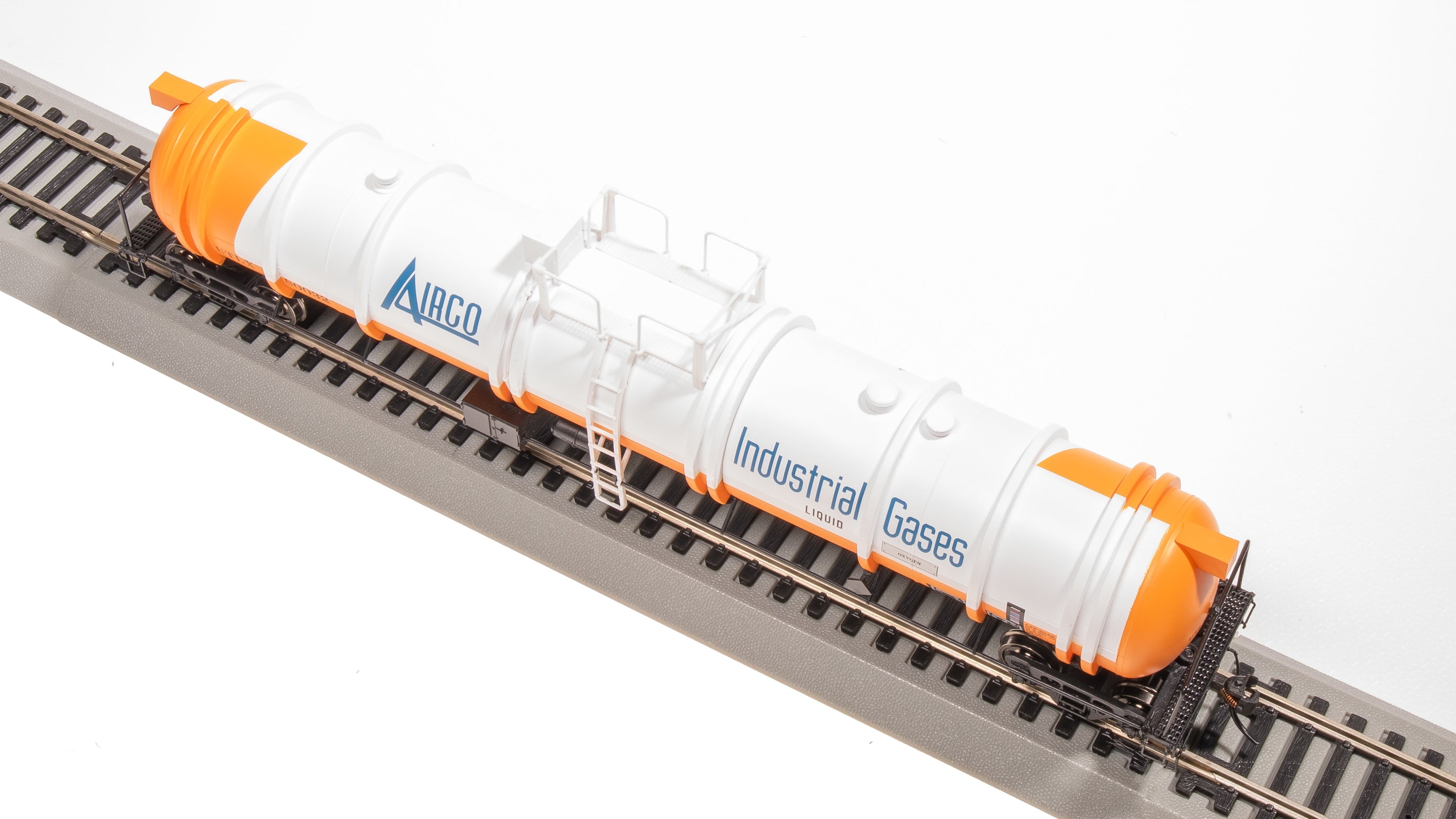 8039 Cryogenic Tank Car, Airco, Single Car, HO