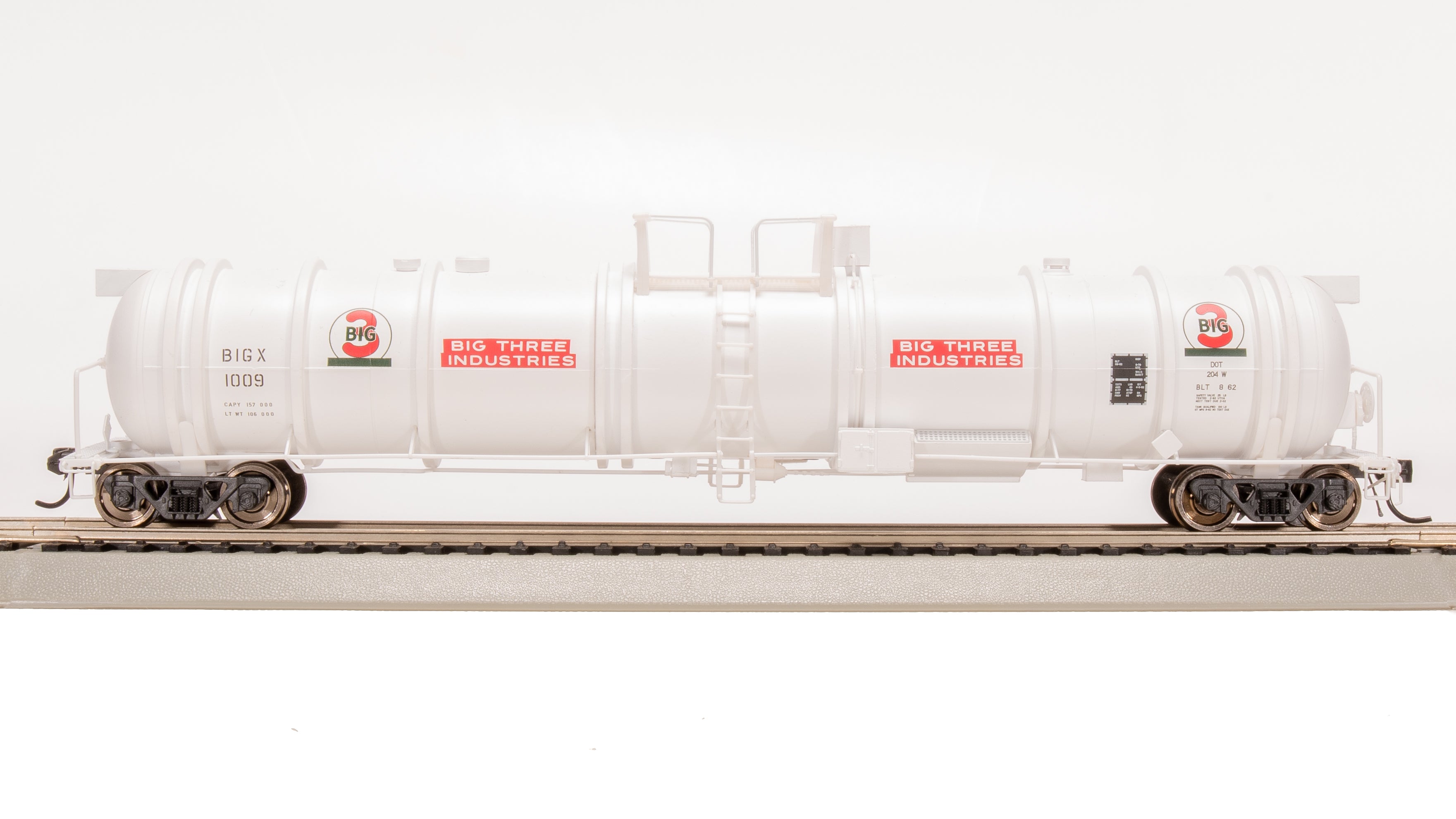 8042 Cryogenic Tank Car, Big 3, Single Car, HO