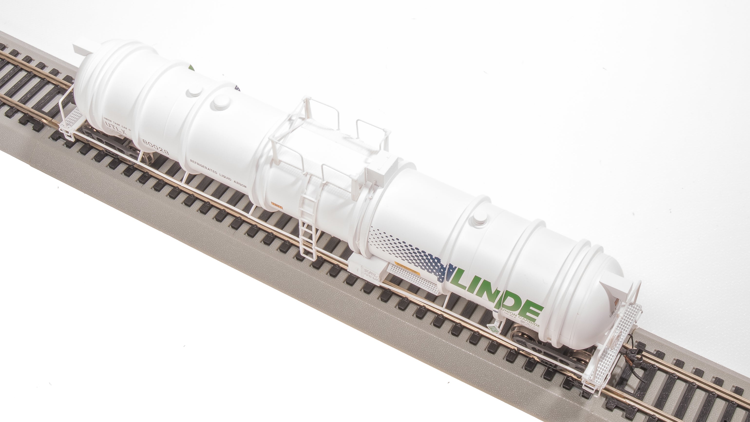 8045 Cryogenic Tank Car, Linde Type C, Single Car, HO