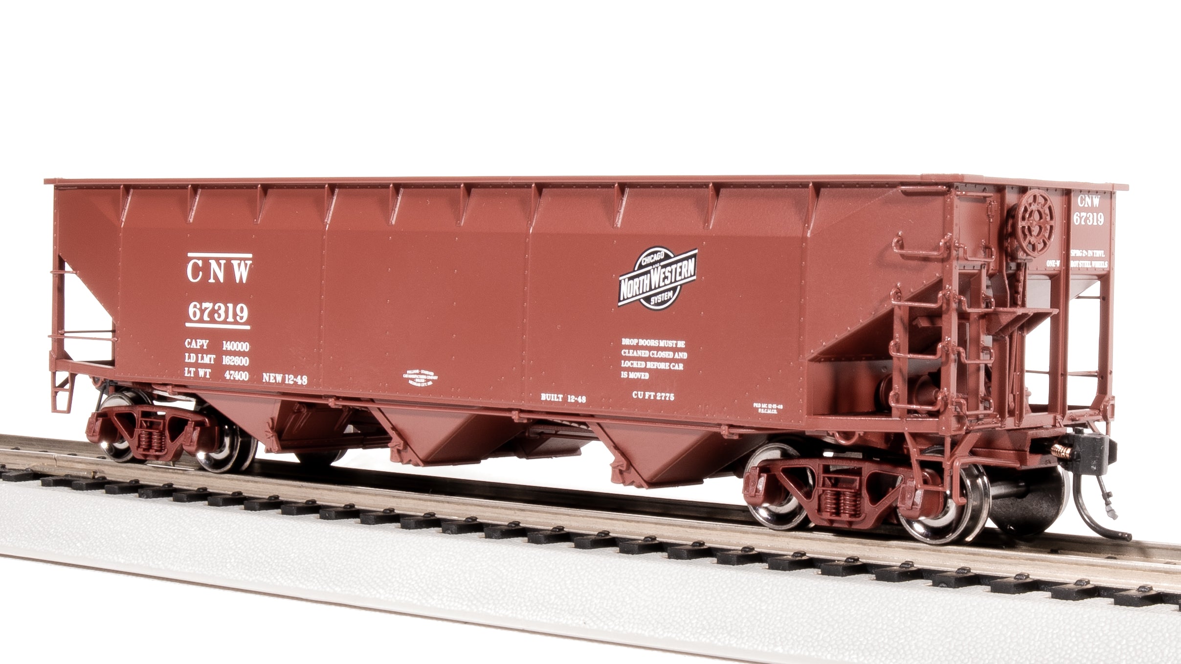 8106 AAR 70-ton Triple Hopper, CNW, 4-PACK, HO