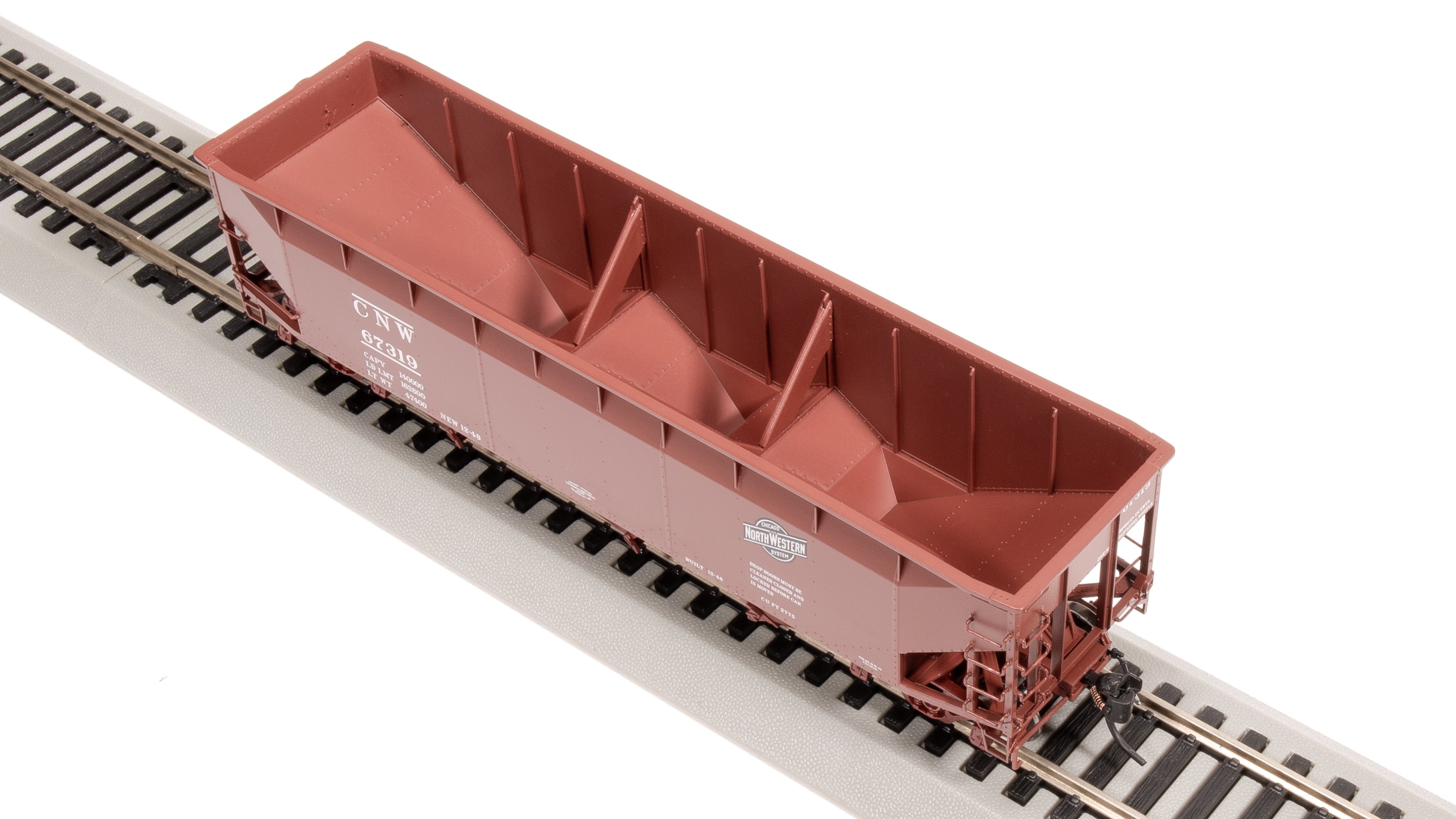 8106 AAR 70-ton Triple Hopper, CNW, 4-PACK, HO