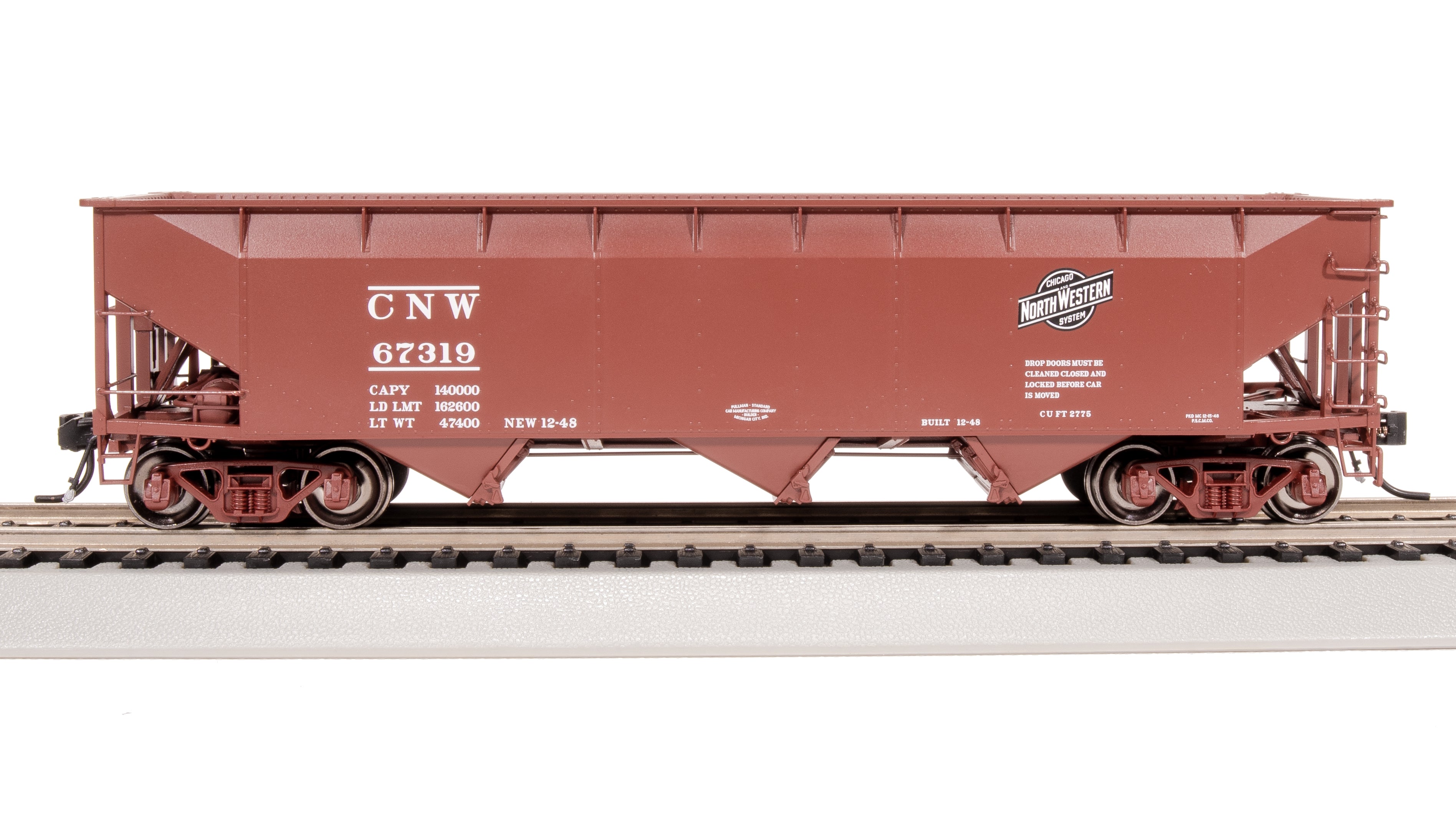 8106 AAR 70-ton Triple Hopper, CNW, 4-PACK, HO