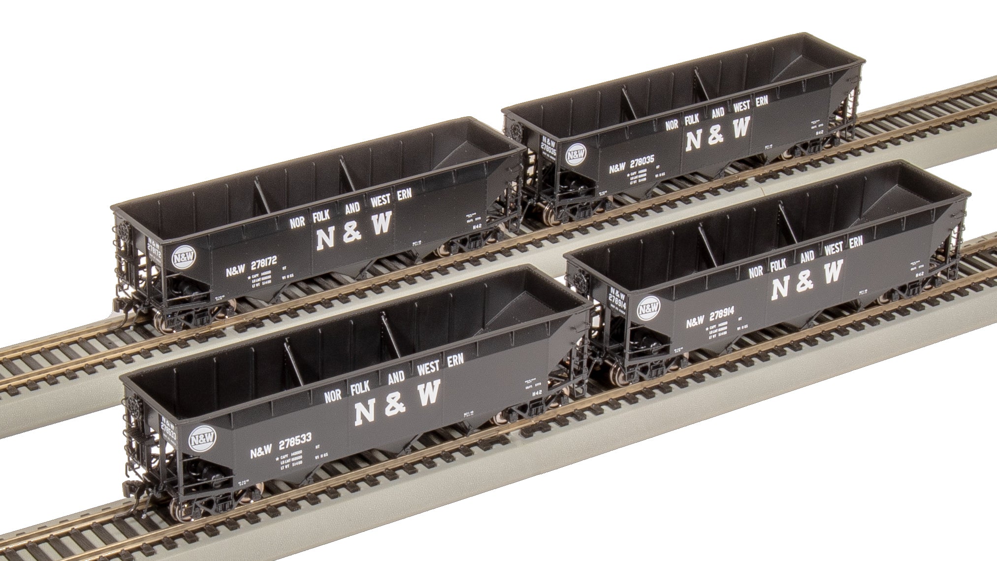 8115 AAR 70-ton Triple Hopper, N&W (H42), 4-PACK, HO
