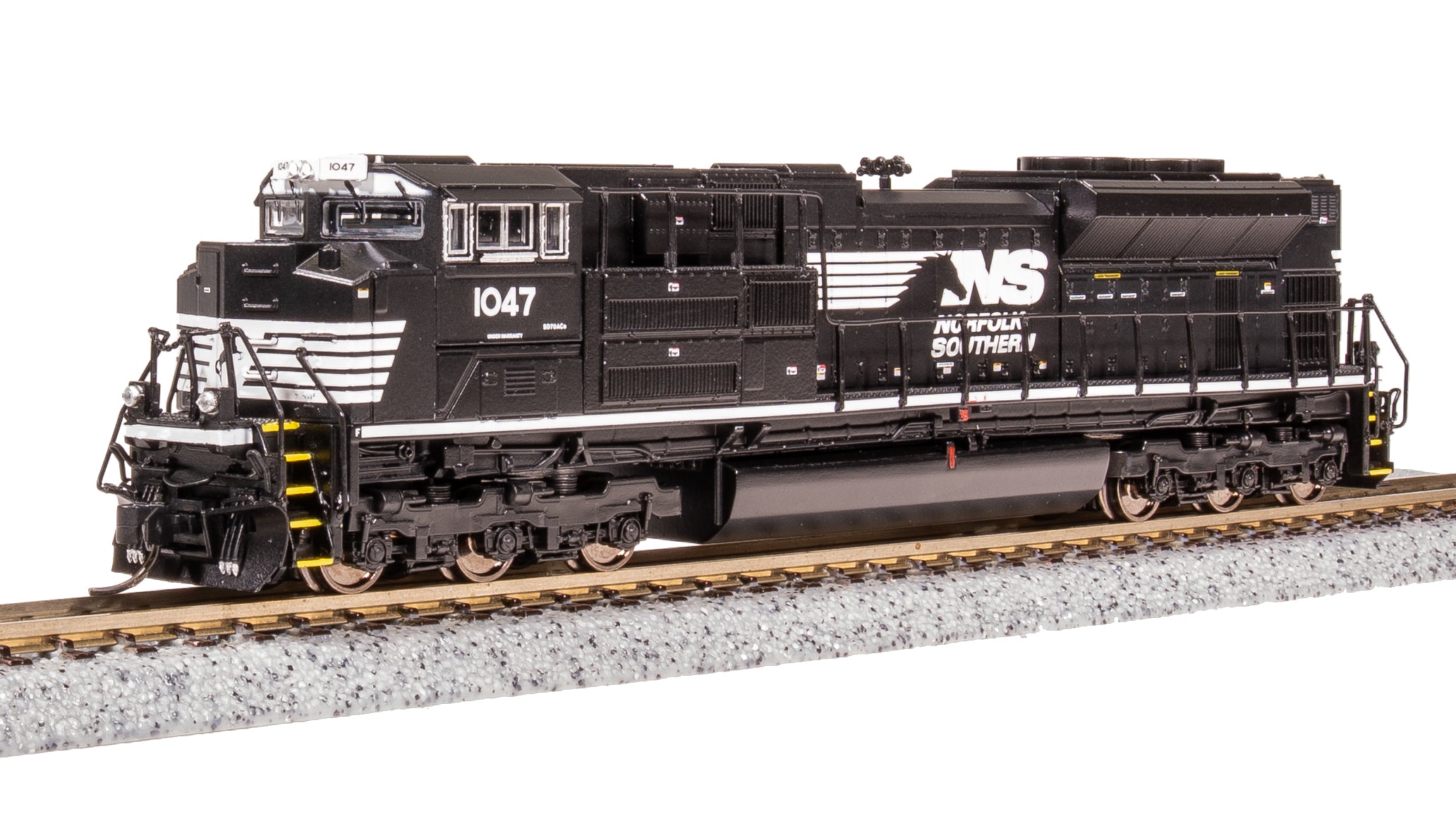 8410 EMD SD70ACe, NS 1047, Paragon4 Sound/DC/DCC, N