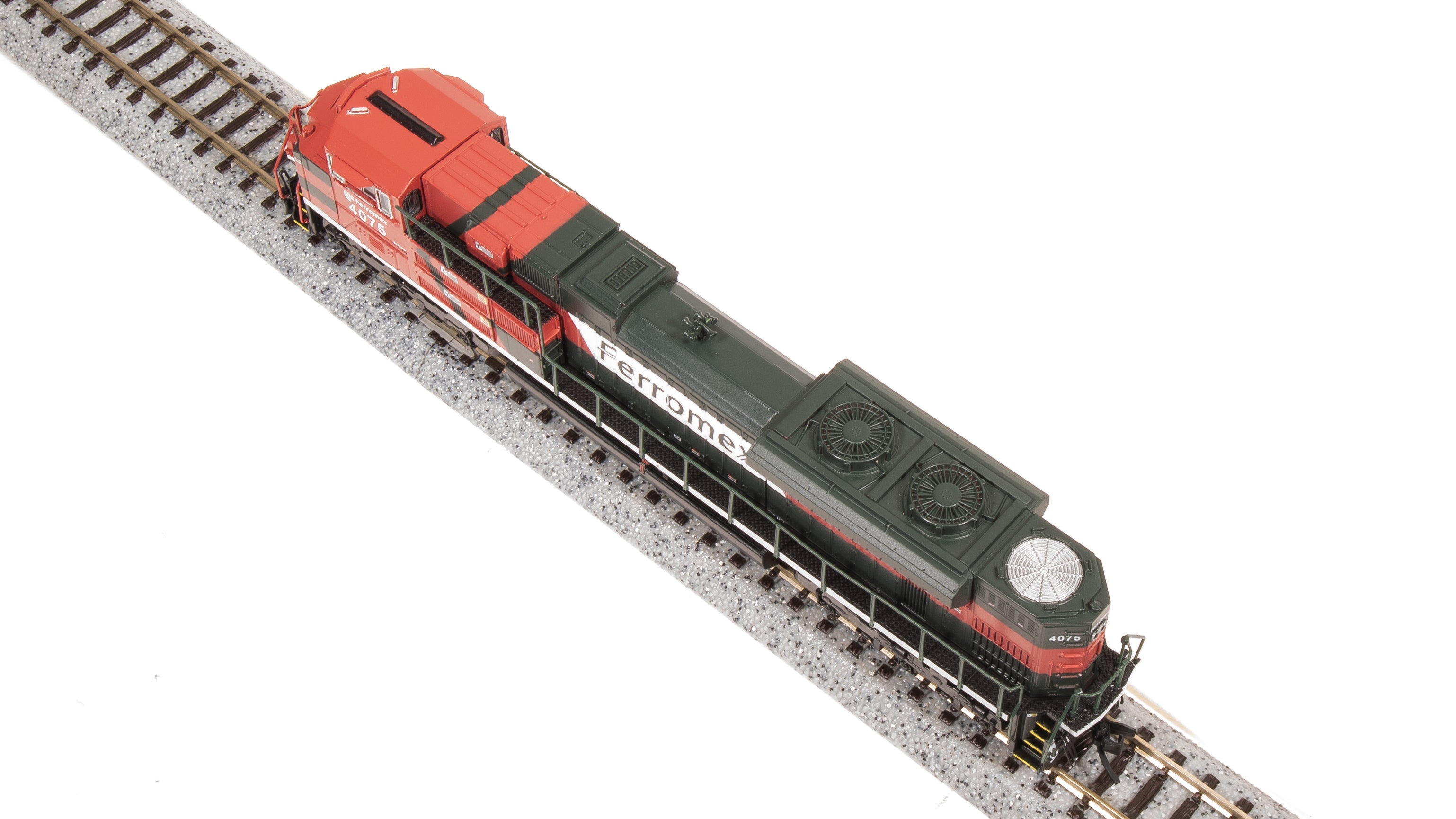 8420 EMD SD70ACe, Ferromex 4075, Paragon4 Sound/DC/DCC, N