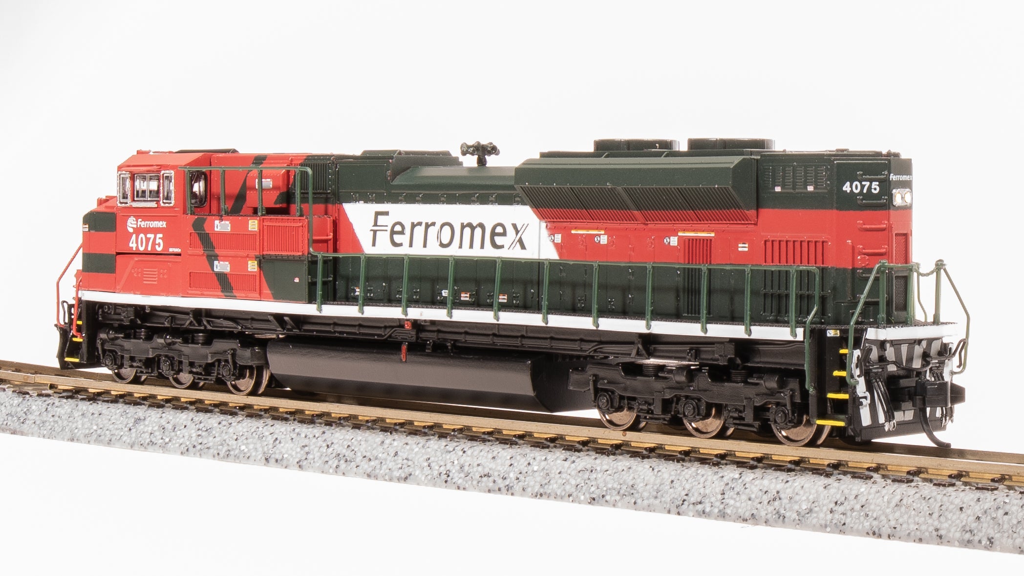 8420 EMD SD70ACe, Ferromex 4075, Paragon4 Sound/DC/DCC, N