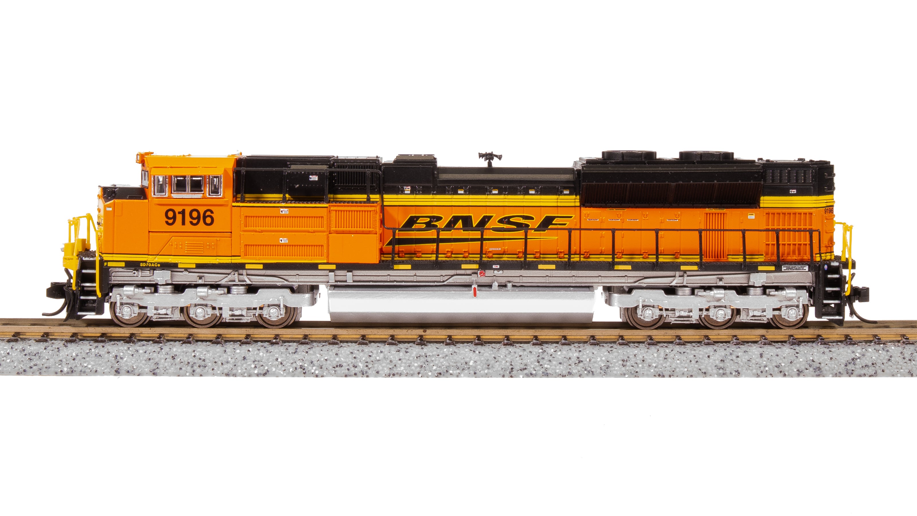 8437 EMD SD70ACe, BNSF 9196, No-Sound / DCC-Ready, N