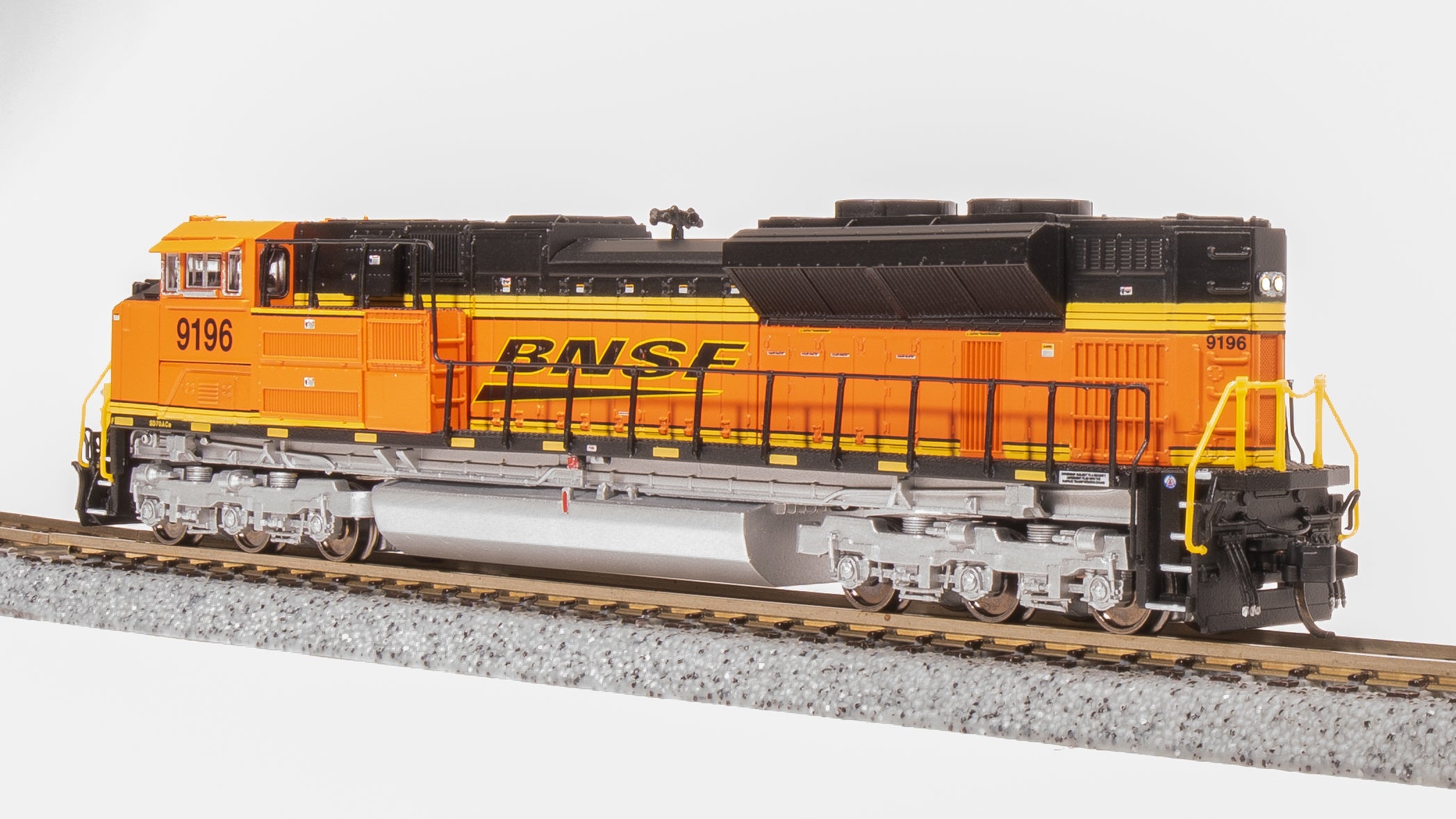 8437 EMD SD70ACe, BNSF 9196, No-Sound / DCC-Ready, N