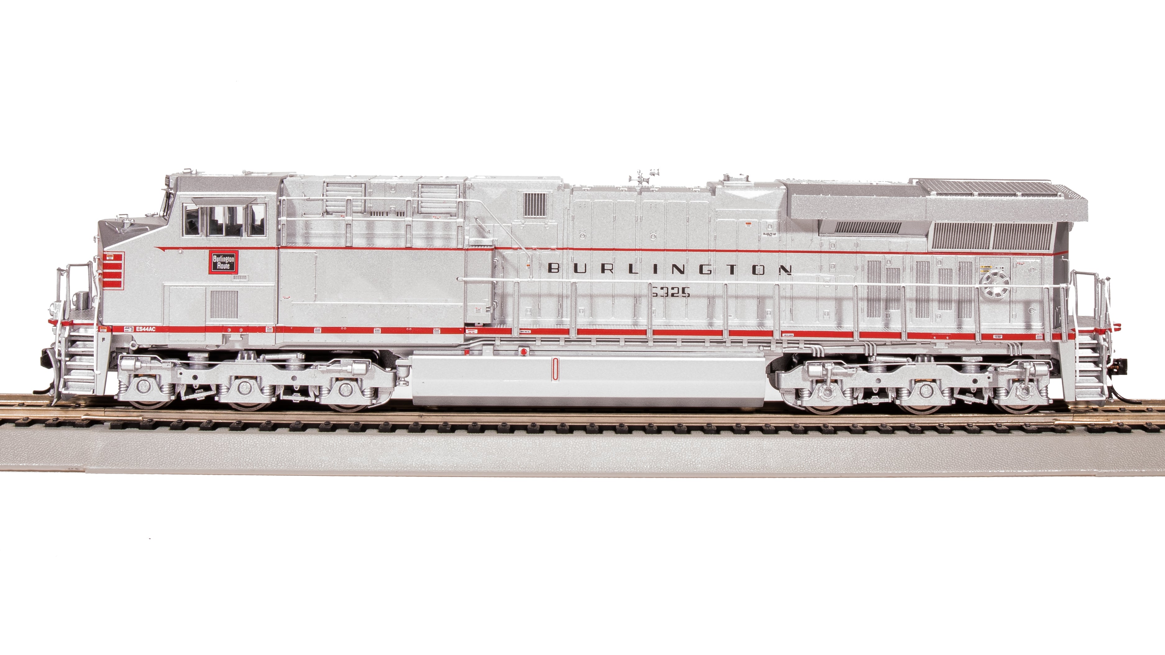 8545 GE ES44AC, CBQ #6325, Aluminum/Red Fantasy Paint, Paragon4 Sound/DC/DCC, HO