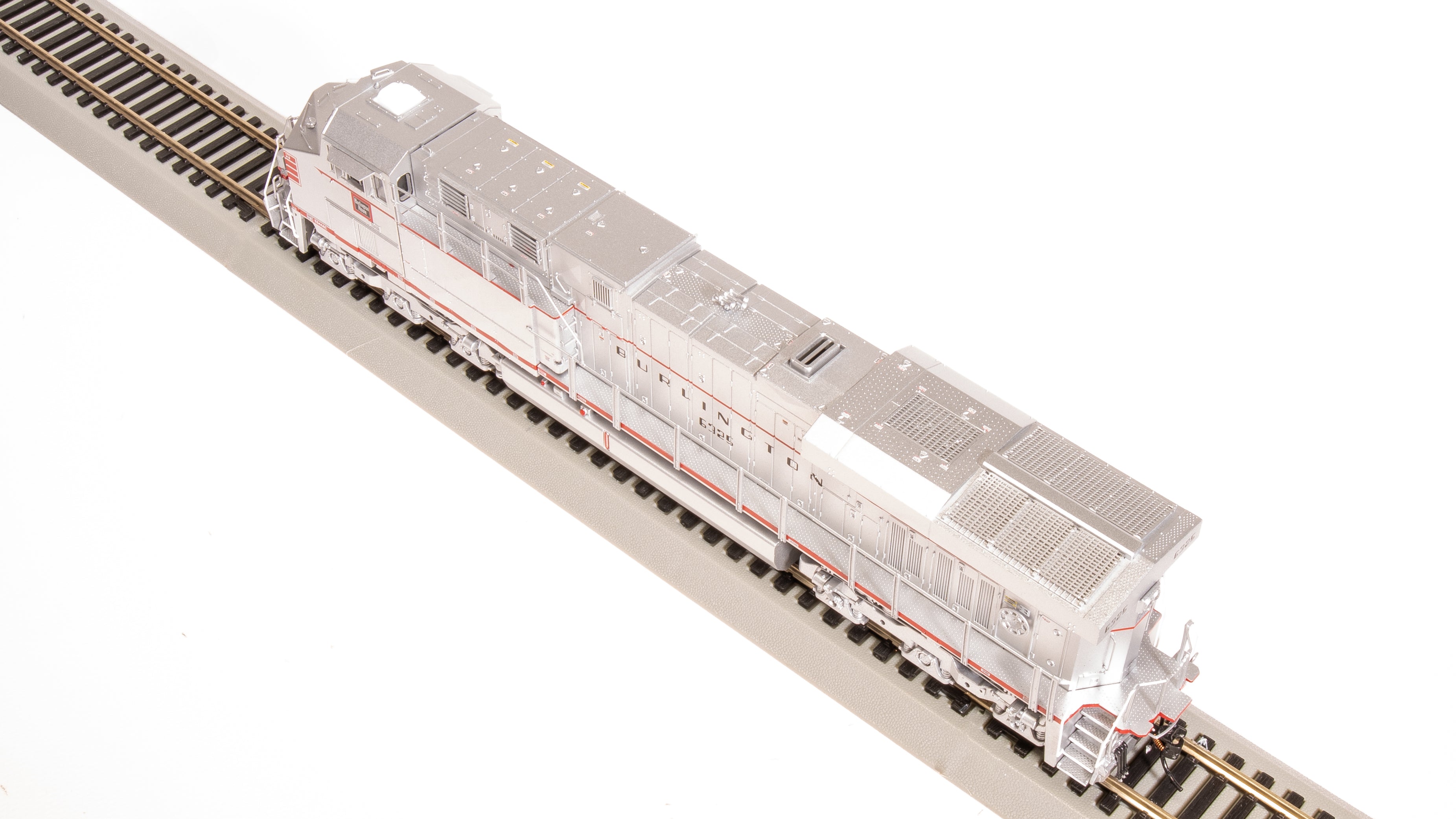 8545 GE ES44AC, CBQ #6325, Aluminum/Red Fantasy Paint, Paragon4 Sound/DC/DCC, HO