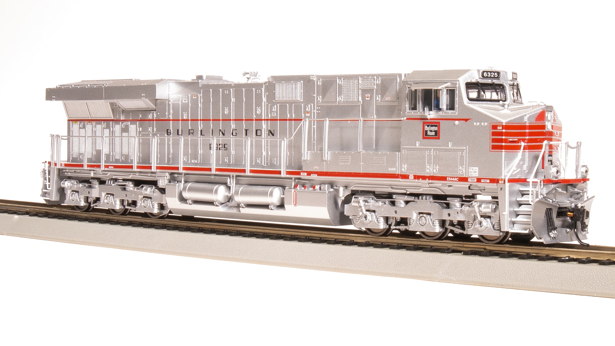 8545 GE ES44AC, CBQ #6325, Aluminum/Red Fantasy Paint, Paragon4 Sound/DC/DCC, HO