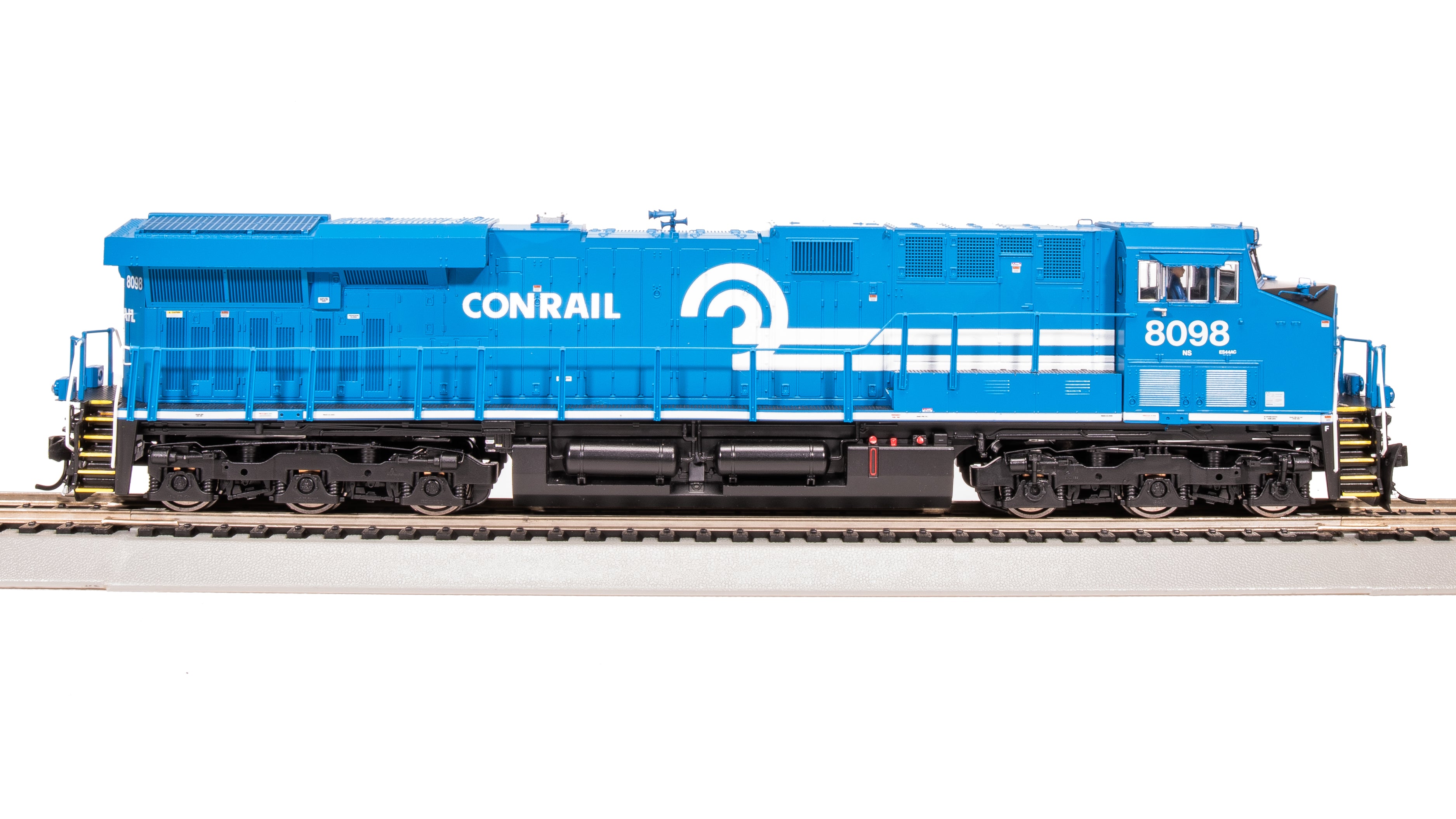 8561 GE ES44AC, NS #8098, Conrail Heritage Paint, No-Sound / DCC-Ready, HO