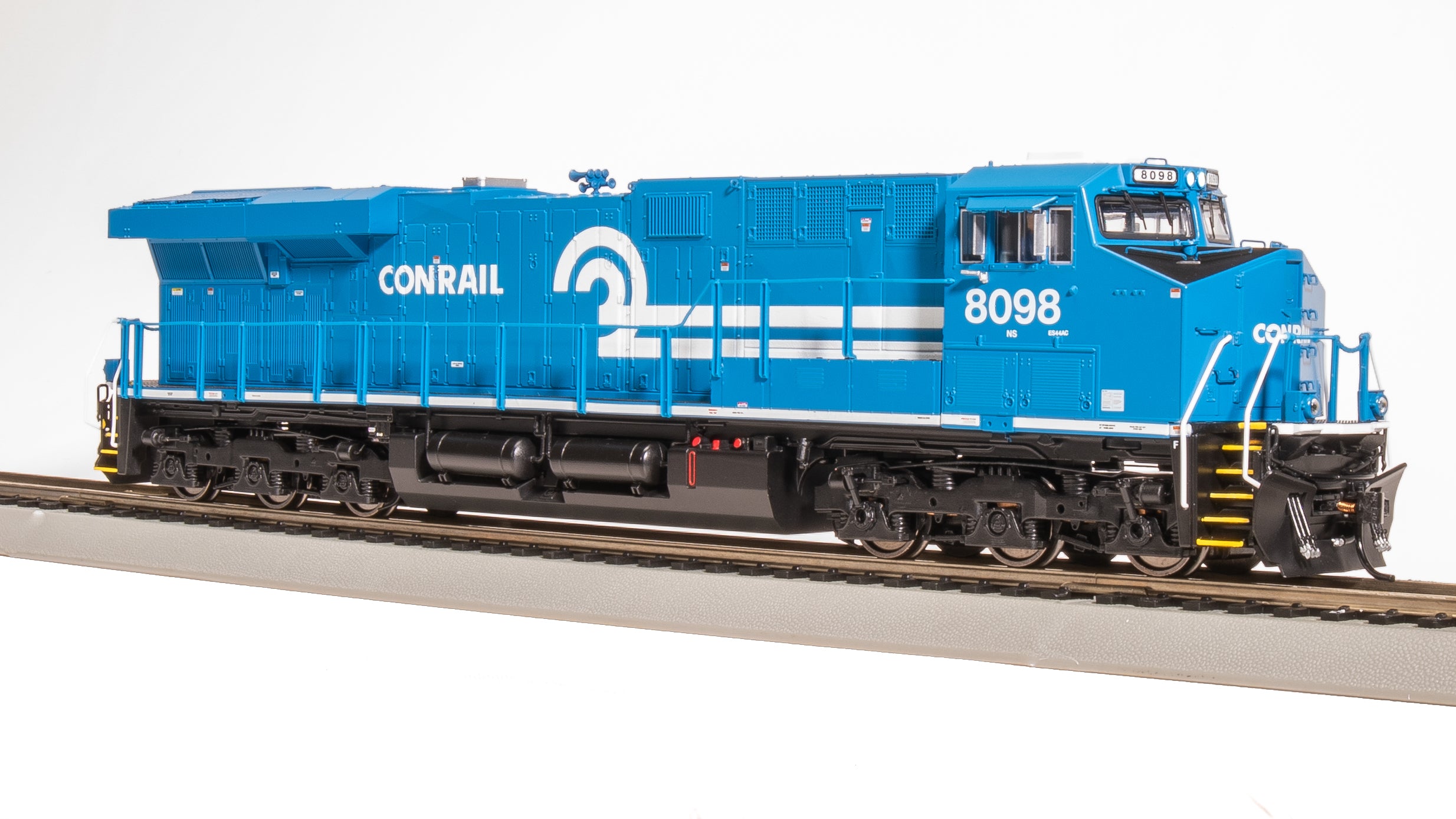 8561 GE ES44AC, NS #8098, Conrail Heritage Paint, No-Sound / DCC-Ready, HO