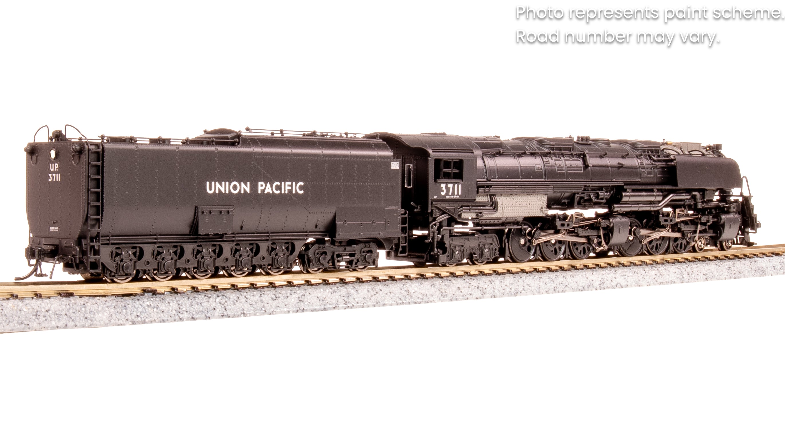 8652 UP Challenger 4-6-6-4, #3711, Black & Graphite, Oil Tender, w/ wi