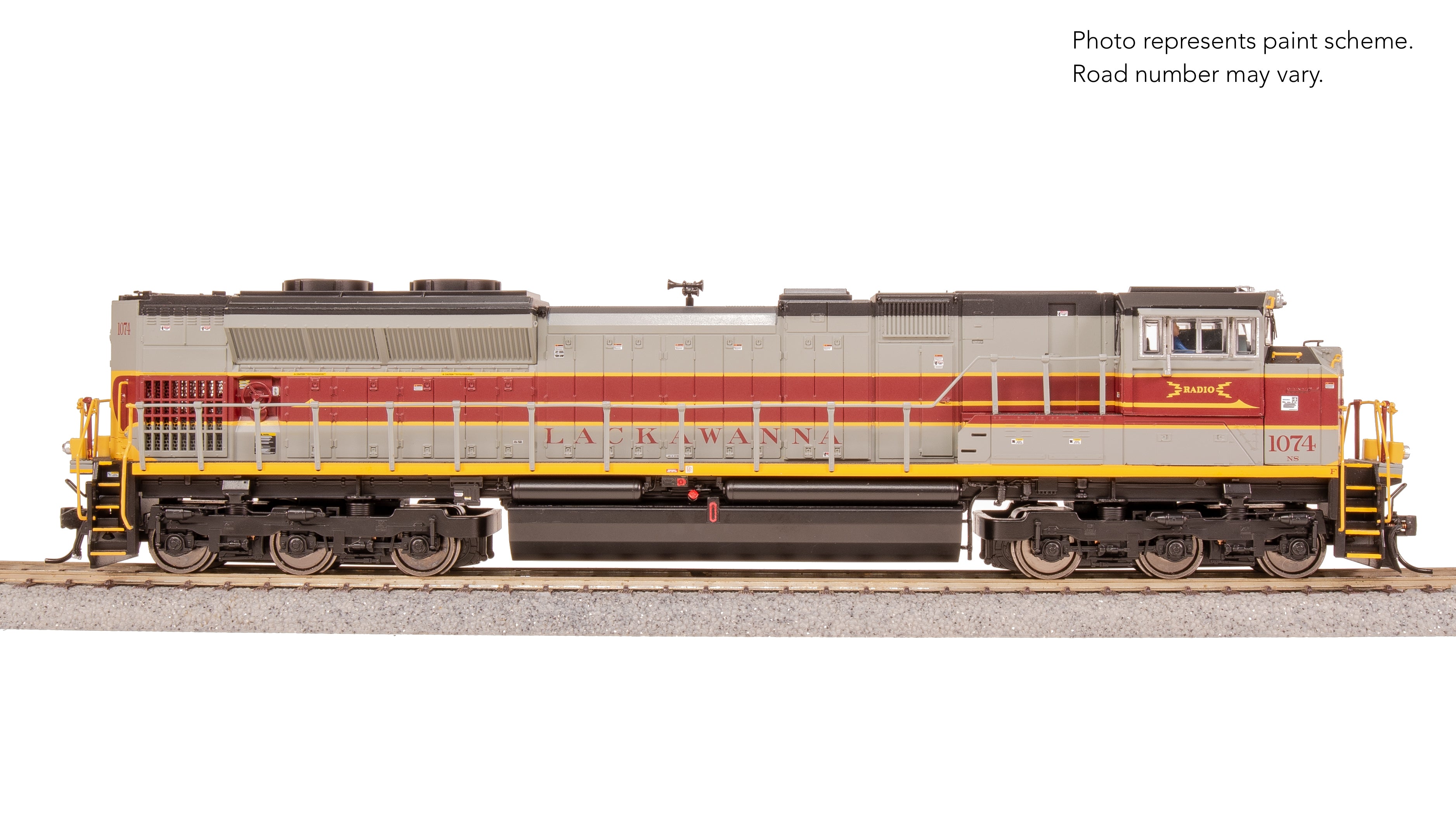 8681 EMD SD70ACe, NS 1074, DL&W Heritage Paint, Paragon4 Sound/DC/DCC, w/ Smoke, HO