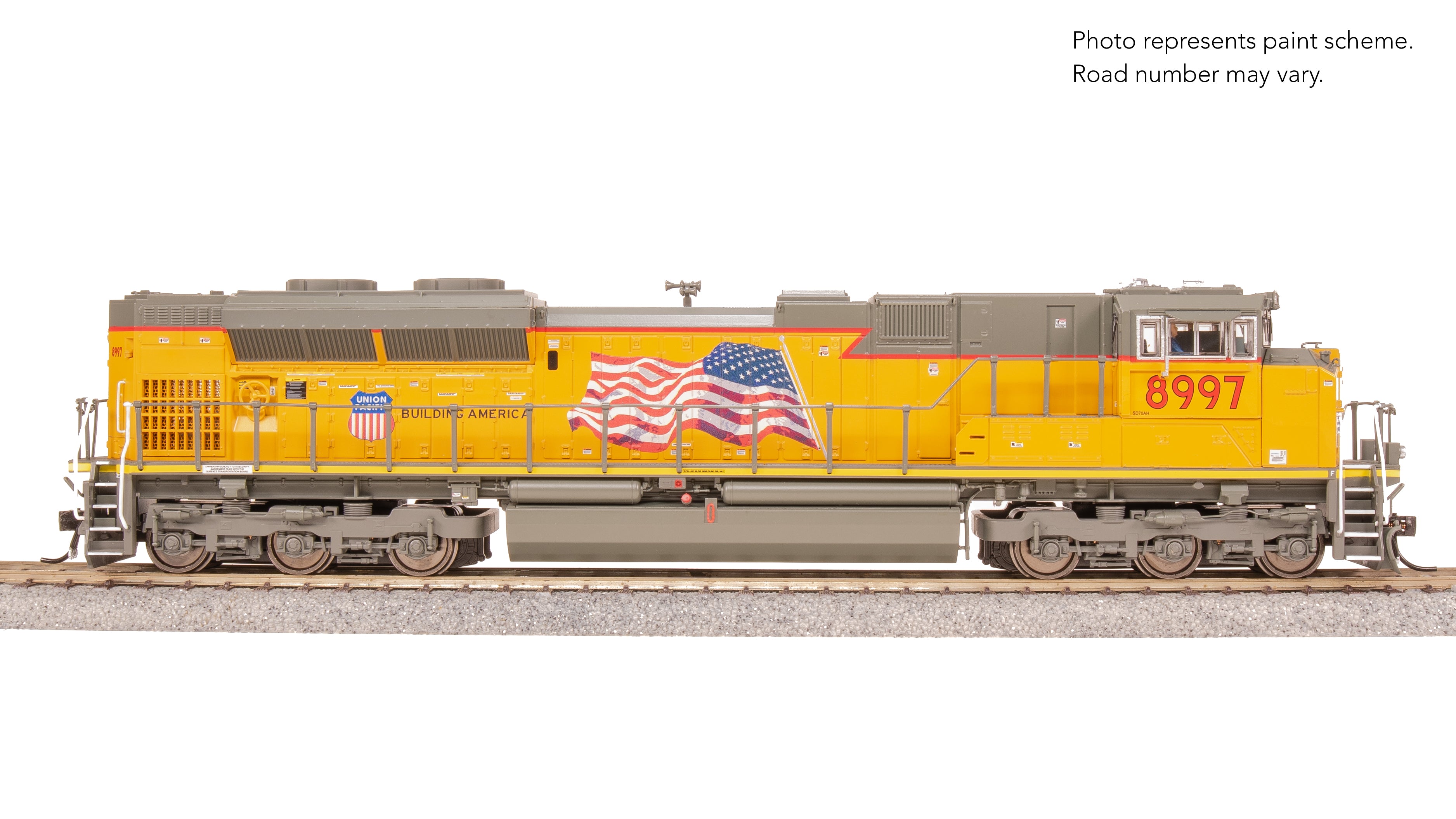 8684 EMD SD70ACe, UP 8997, Building America Scheme, Paragon4 Sound/DC/DCC, w/ Smoke, HO