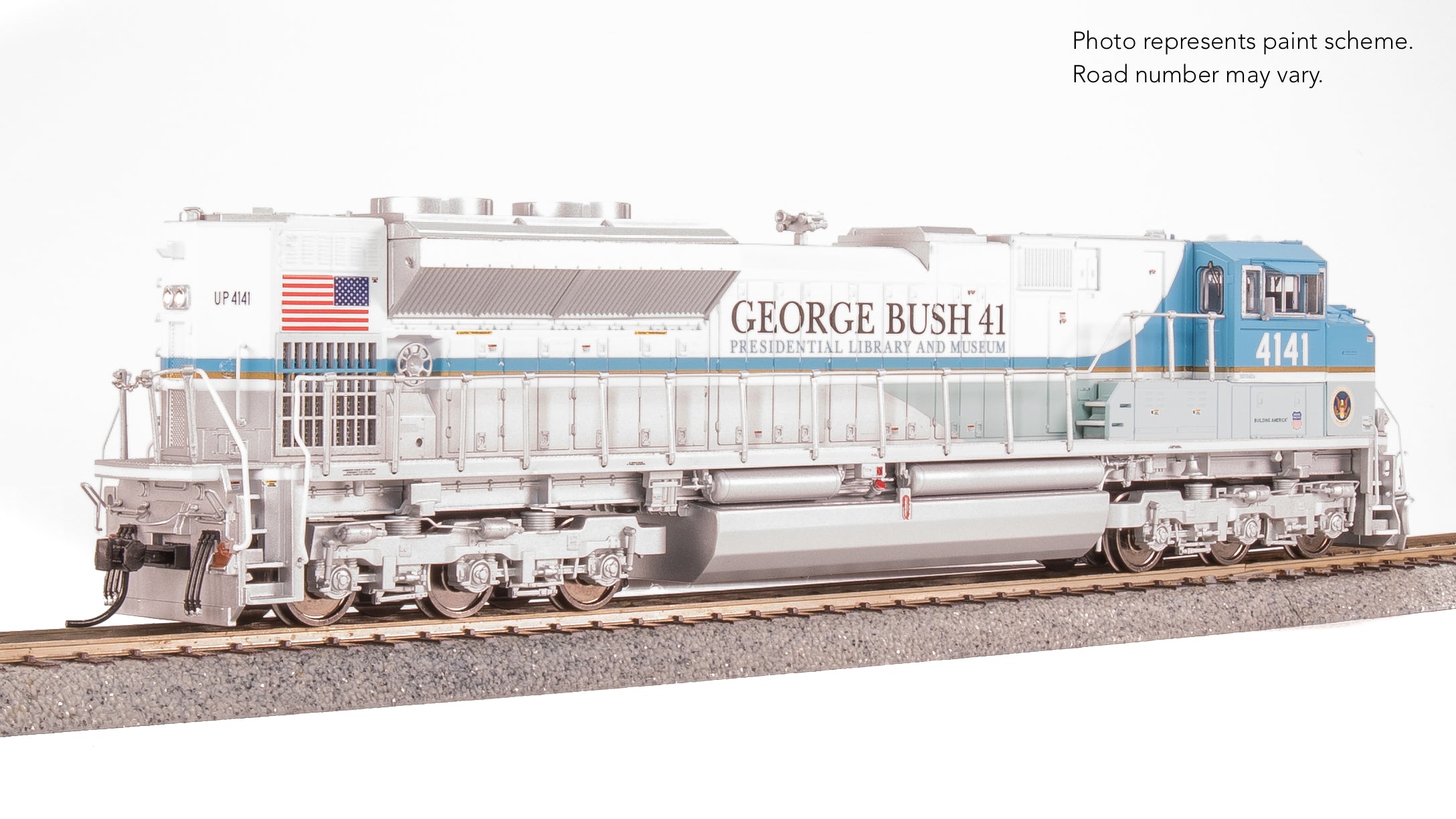 8686 EMD SD70ACe, UP 4141, George Bush 41, Paragon4 Sound/DC/DCC, w/ Smoke, HO