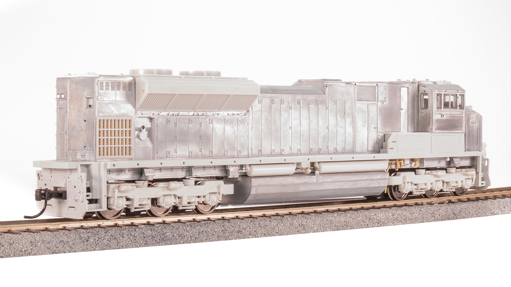 8691 EMD SD70ACe, Unpainted, Low Headlight, Paragon4 Sound/DC/DCC, w/ Smoke, HO