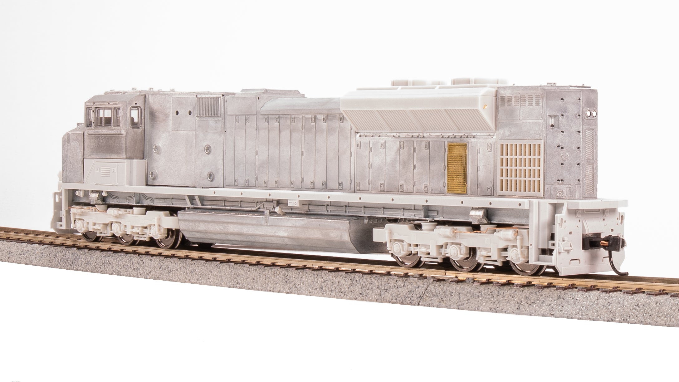 8691 EMD SD70ACe, Unpainted, Low Headlight, Paragon4 Sound/DC/DCC, w/ Smoke, HO