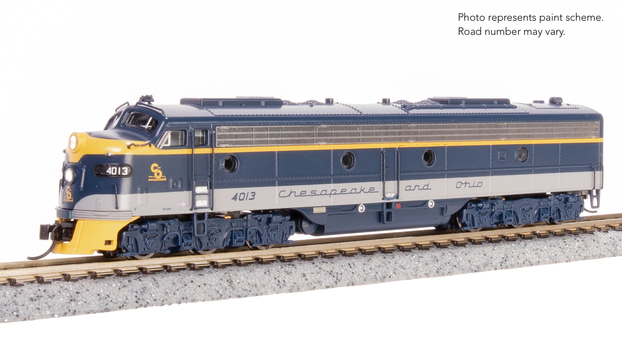8820 EMD E8A, C&O 4013, Tri-color w/ Gray Stripe, Paragon4 Sound/DC/DC