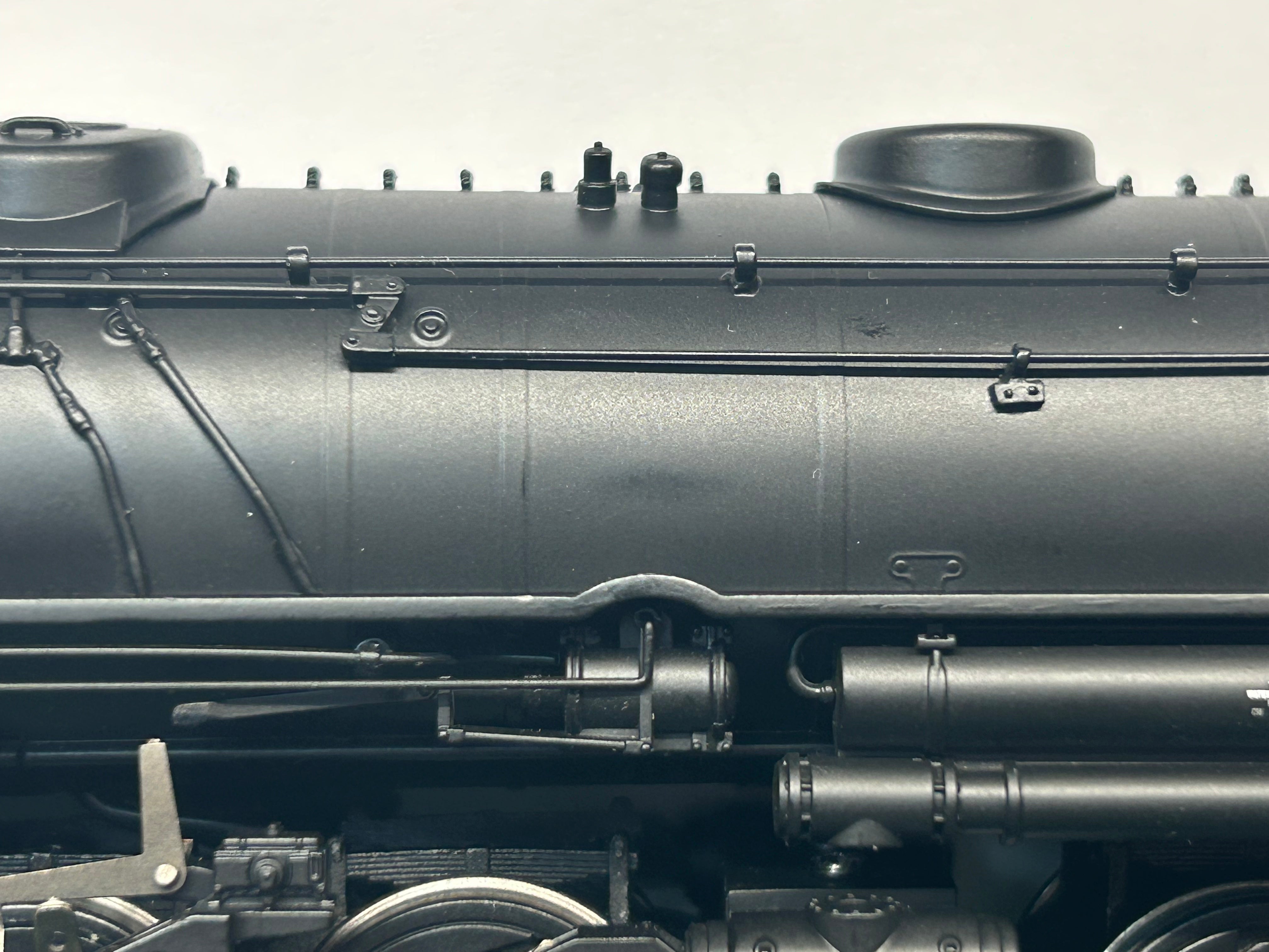 ***BLEMISHED (see photos, sold as-is) REFURBISHED BR9903 UP Early Challenger (CSA-2), #3818, Post-1947, As-Delivered Front Engine, Paragon4 Sound/DC/DCC, Smoke, HO